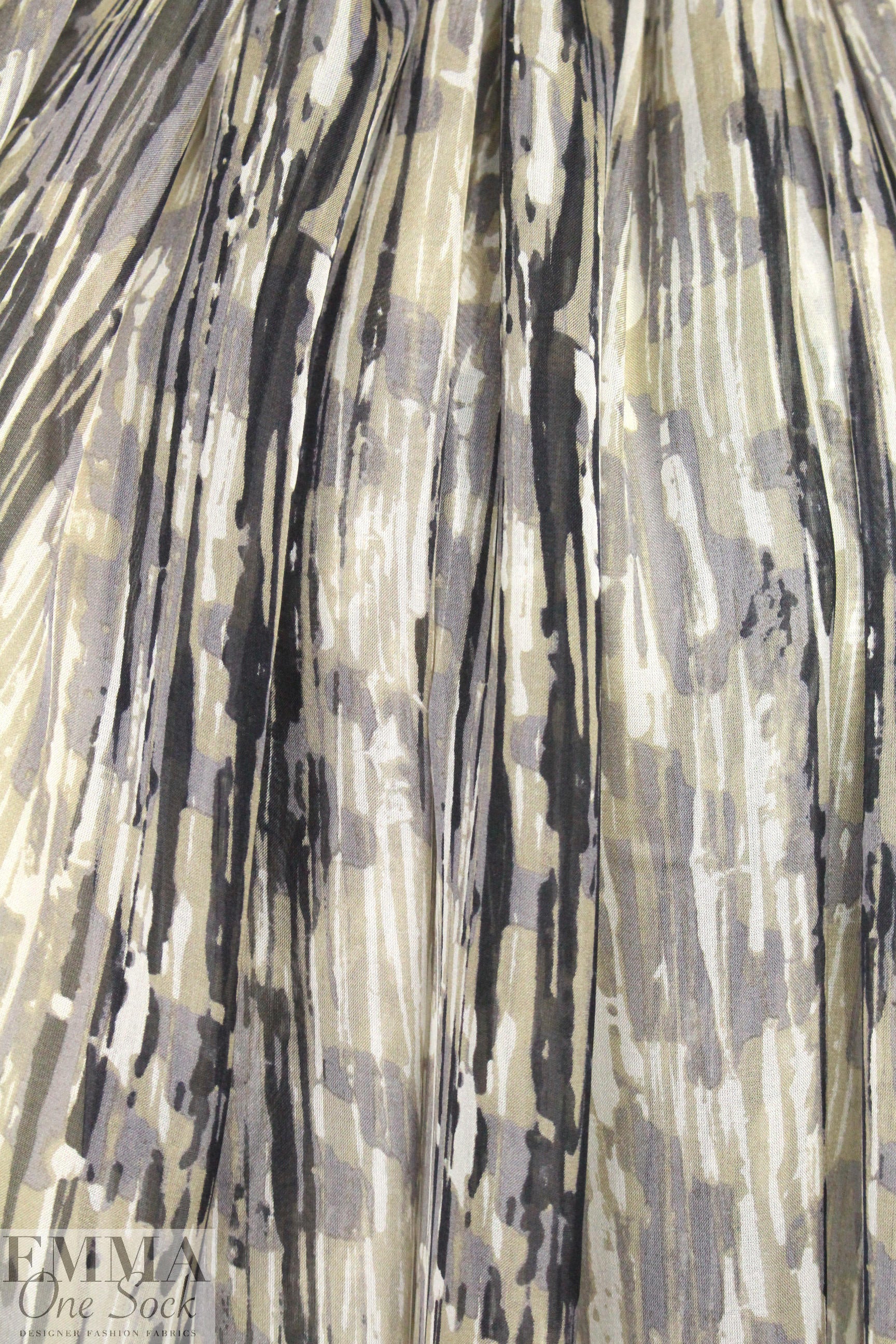 The0ry 'rainfall' abstract silk chiffon 1.875 yd
