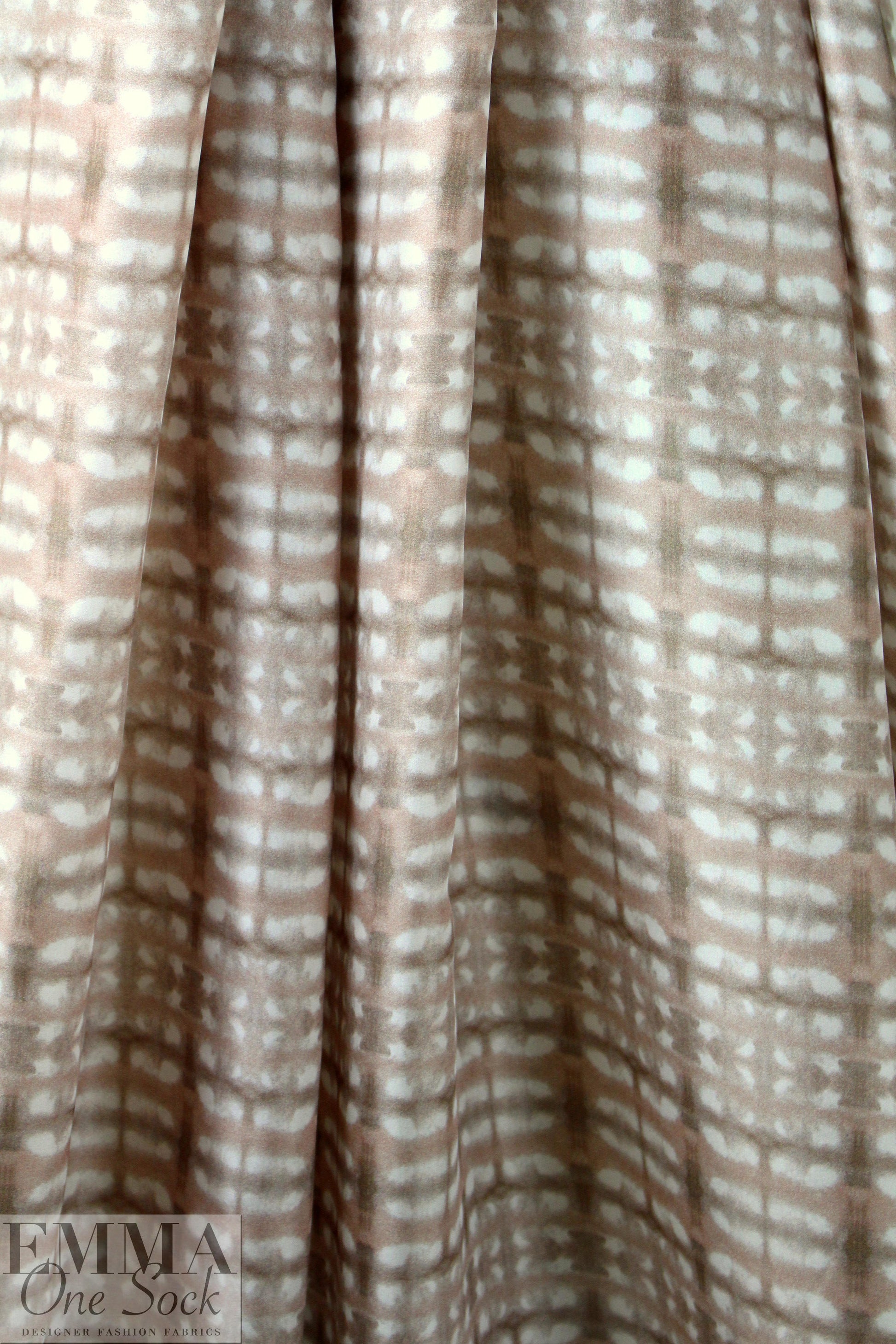 CA designer egdy grid neutrals silk crepe de chine .75 yds