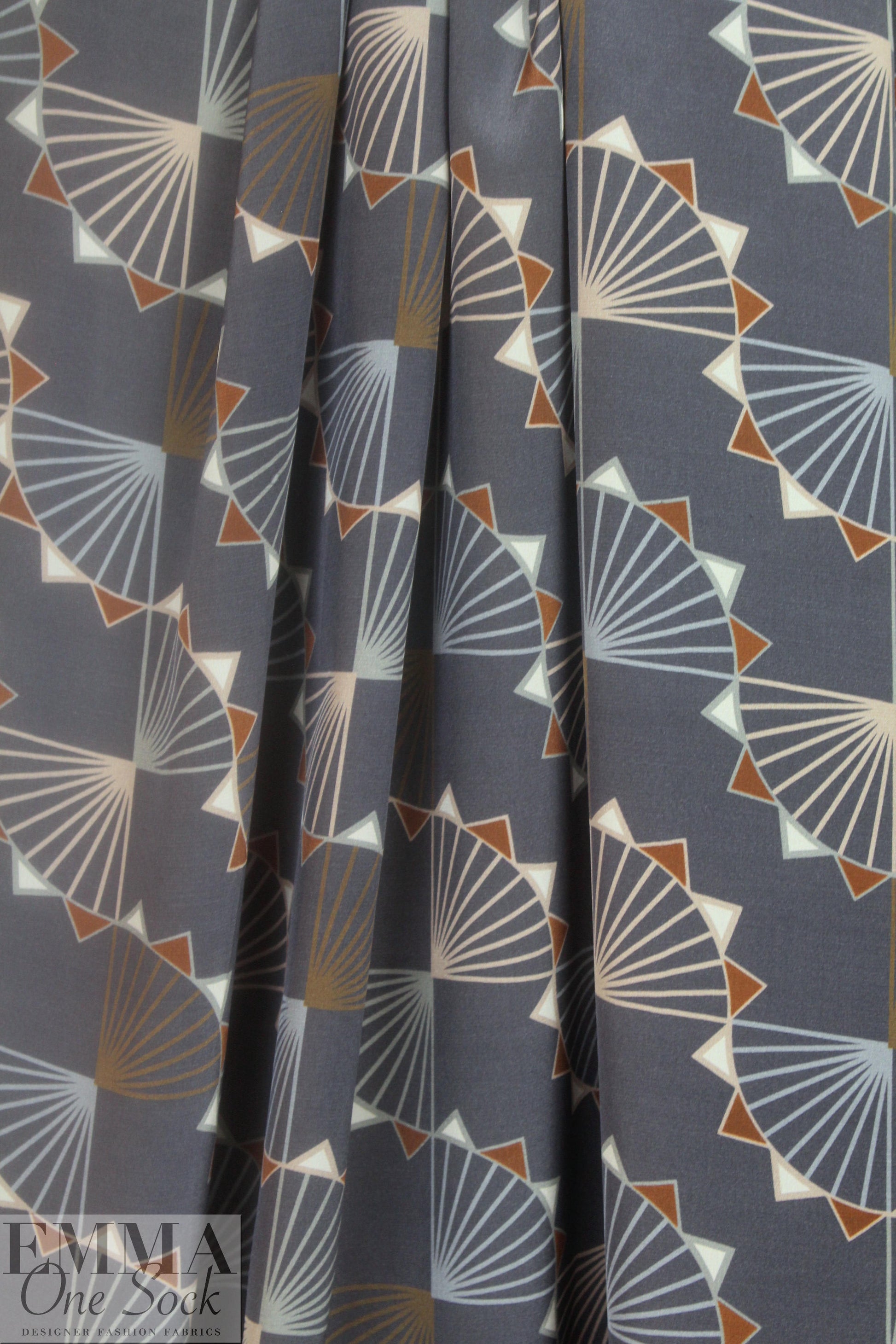 LA designer art deco graphic silk crepe de chine 1.125 yds
