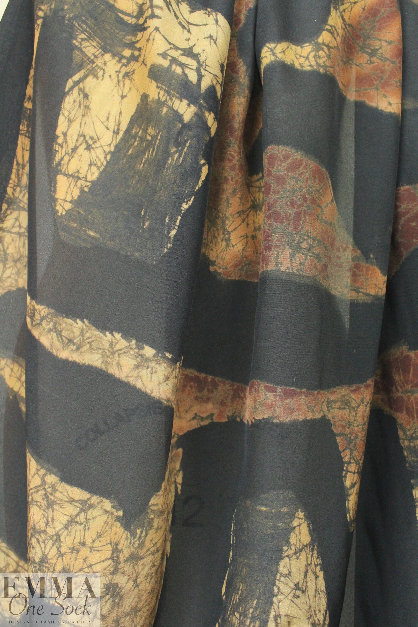Lander0 silk blouseweight - batiky abstract