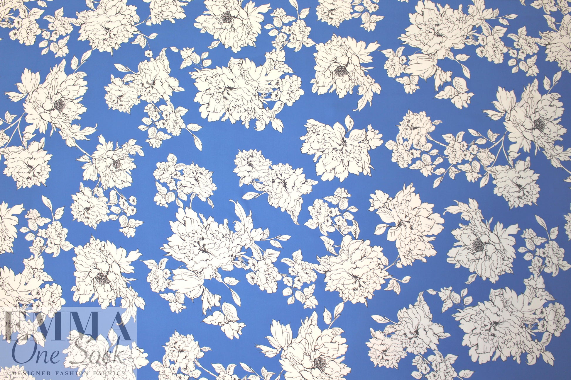 Mi11y blue background floral silk georgette 1.625 yd
