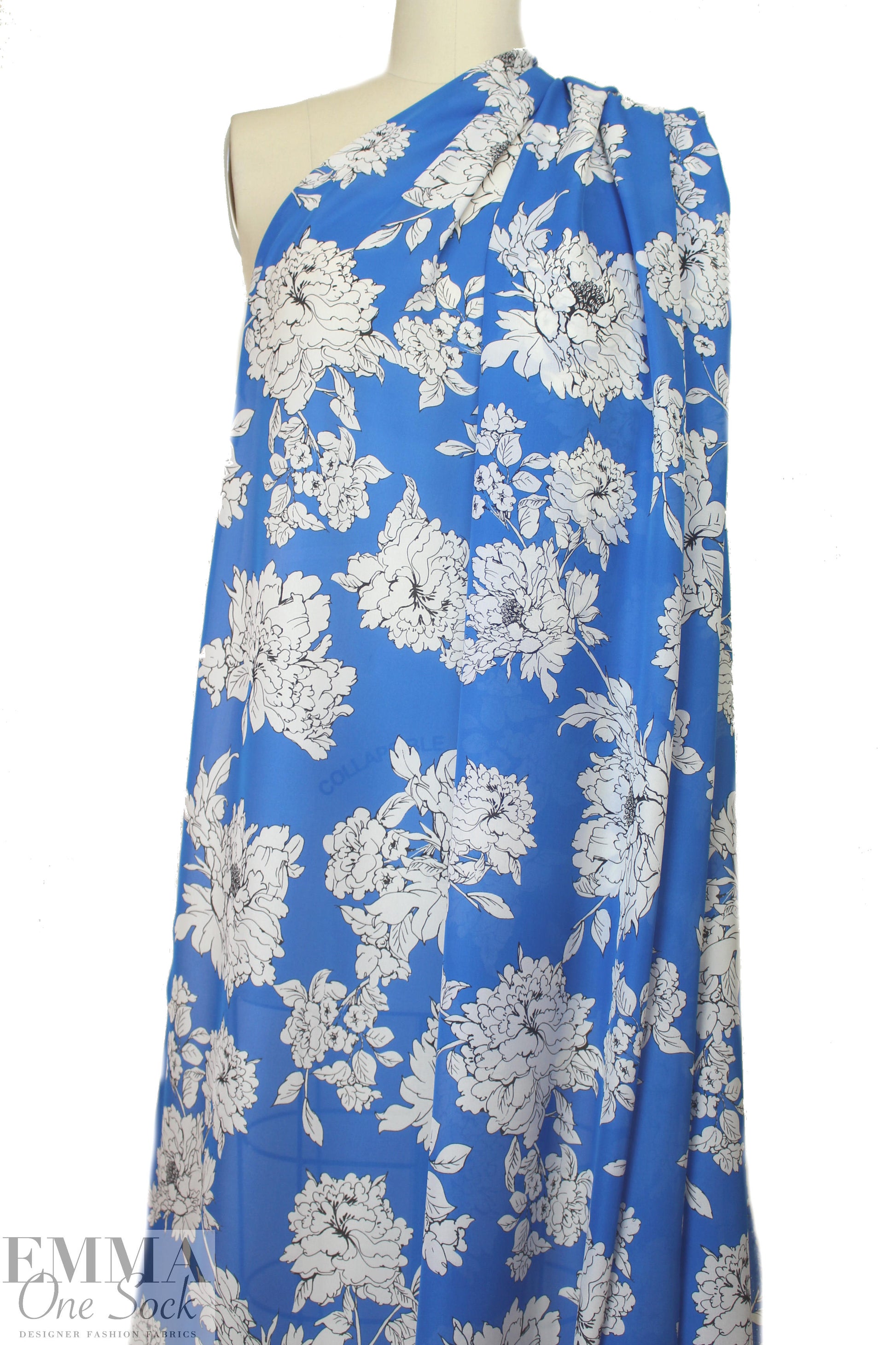 Mi11y blue background floral silk georgette 1.375 yd