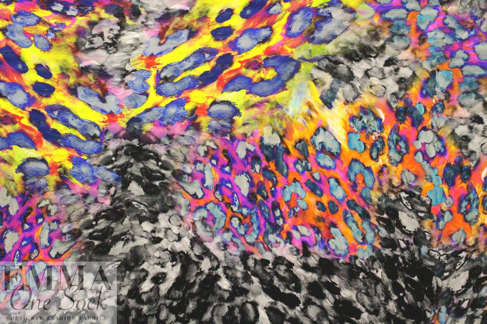 NY designer animal print abstract silk blouseweight