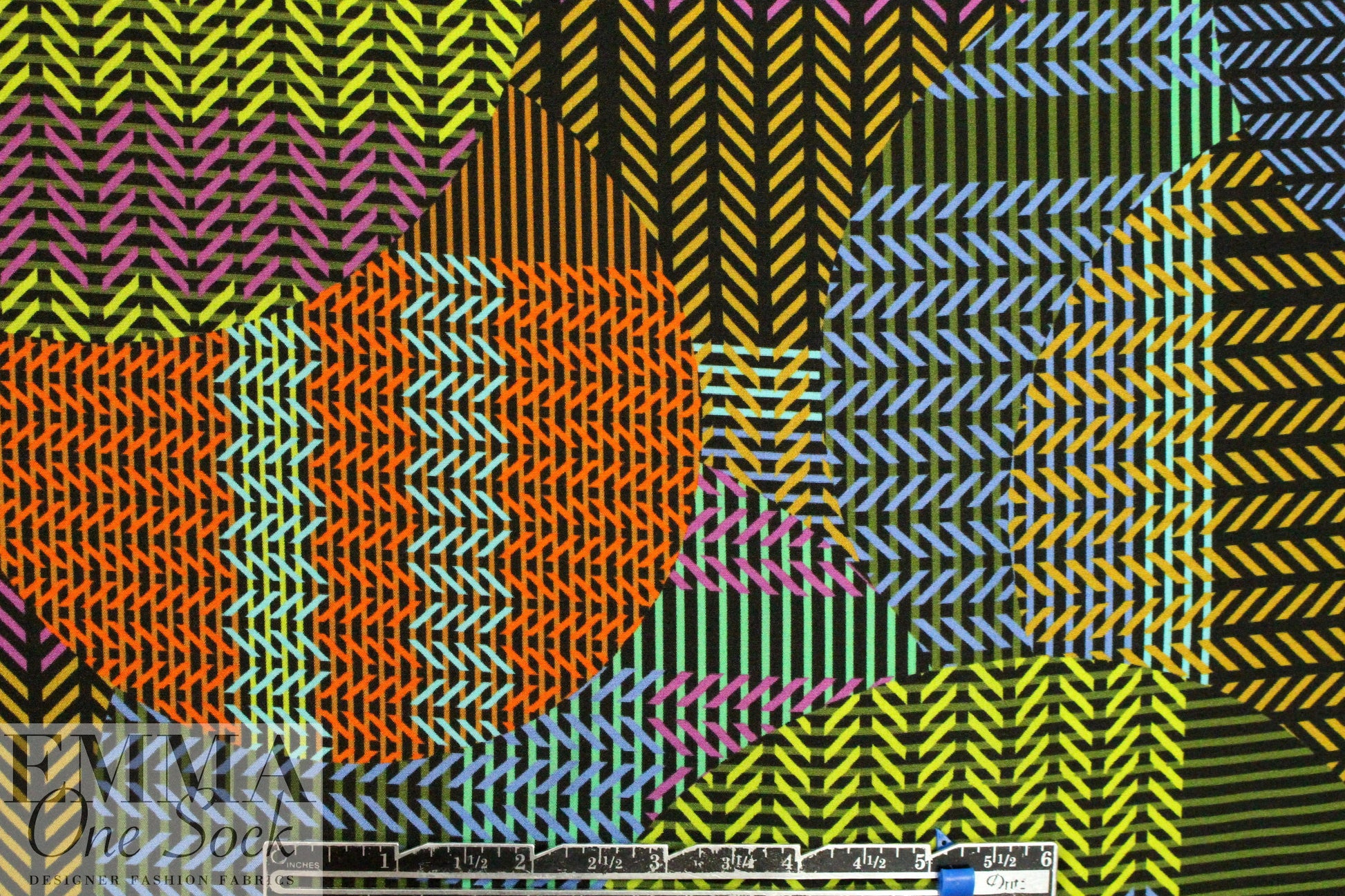 NY designer chevron graphic silk blouseweight