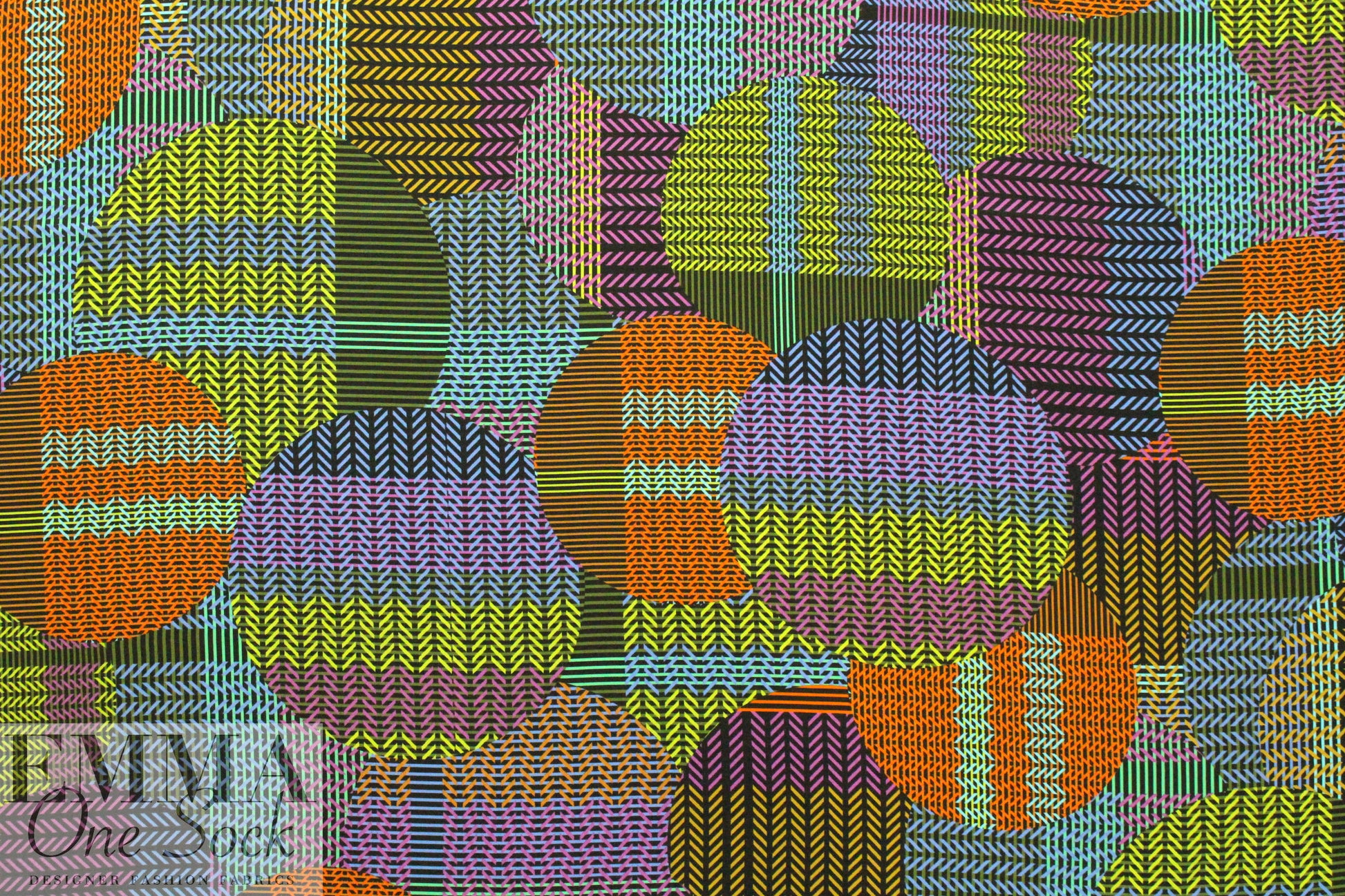 NY designer chevron graphic silk blouseweight