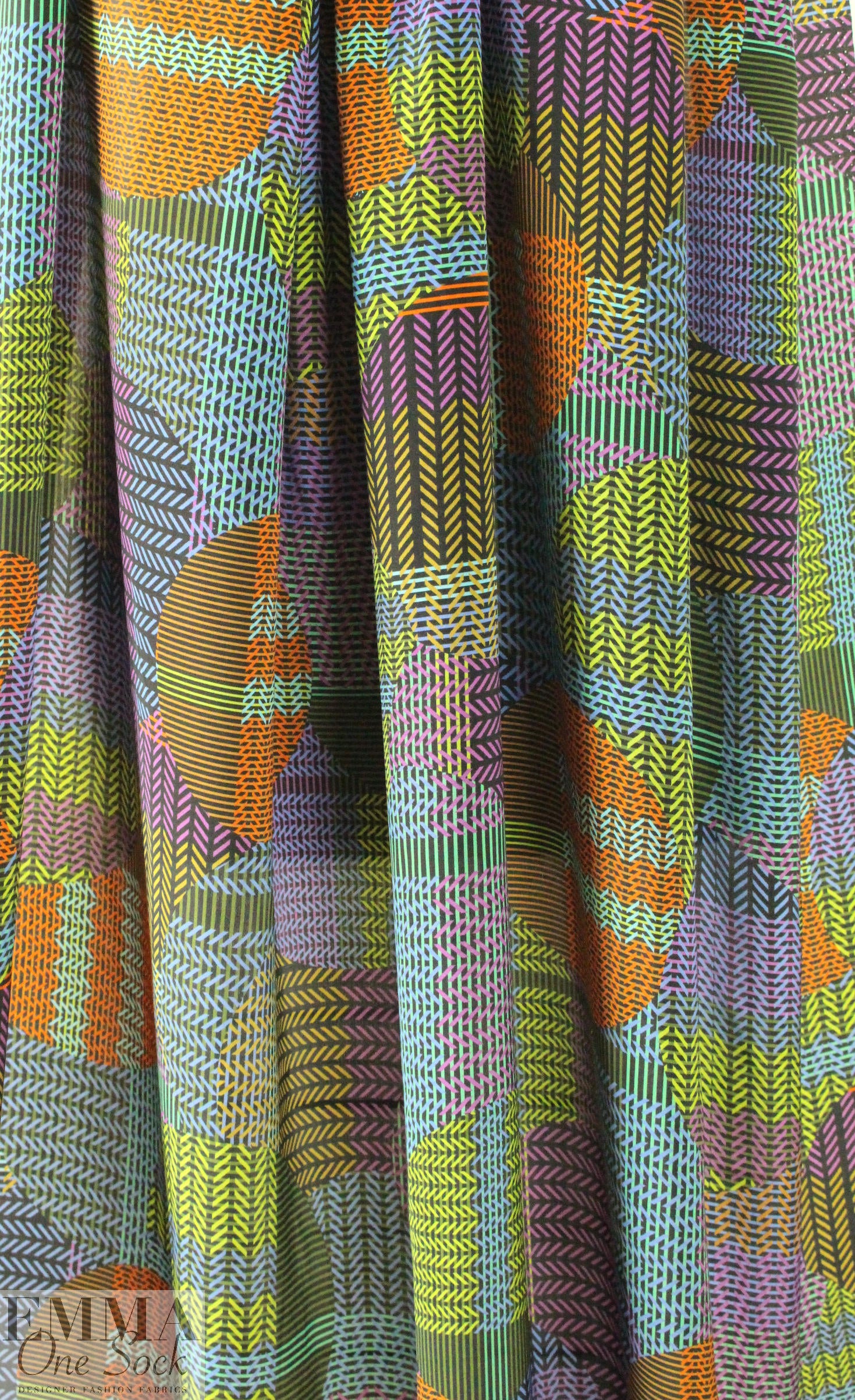 NY designer chevron graphic silk blouseweight