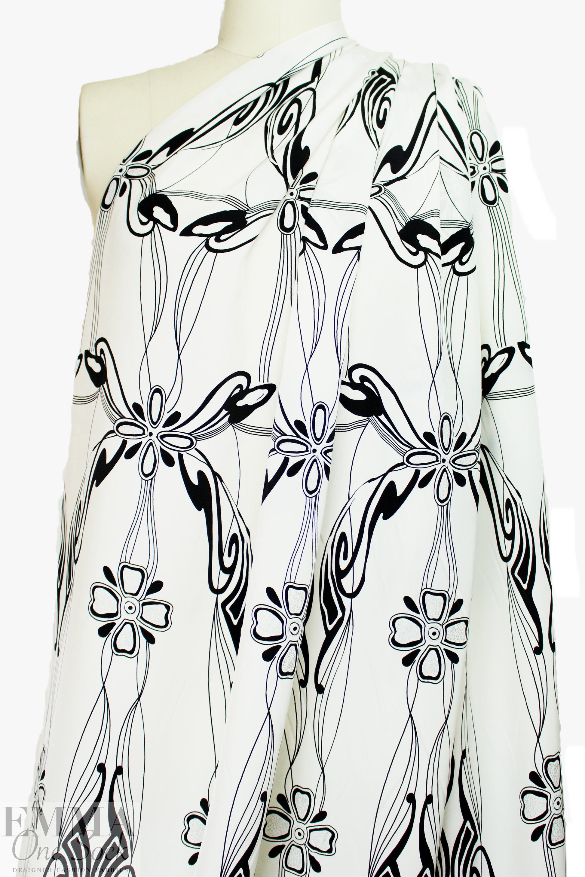 NY designer silk crepe de chine - art deco 2 yd