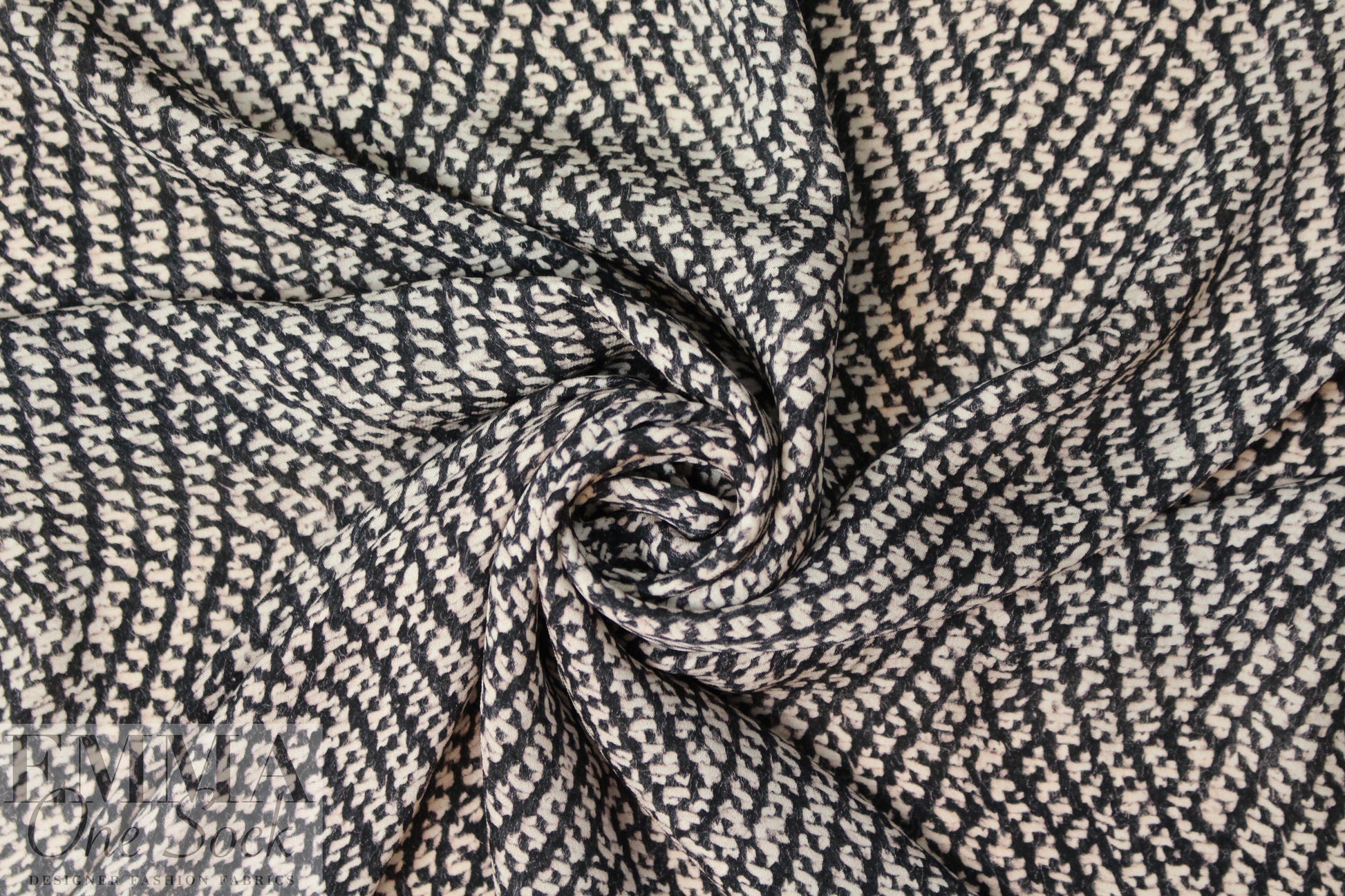 Italian silk blouseweight woven - 'knit magnified'