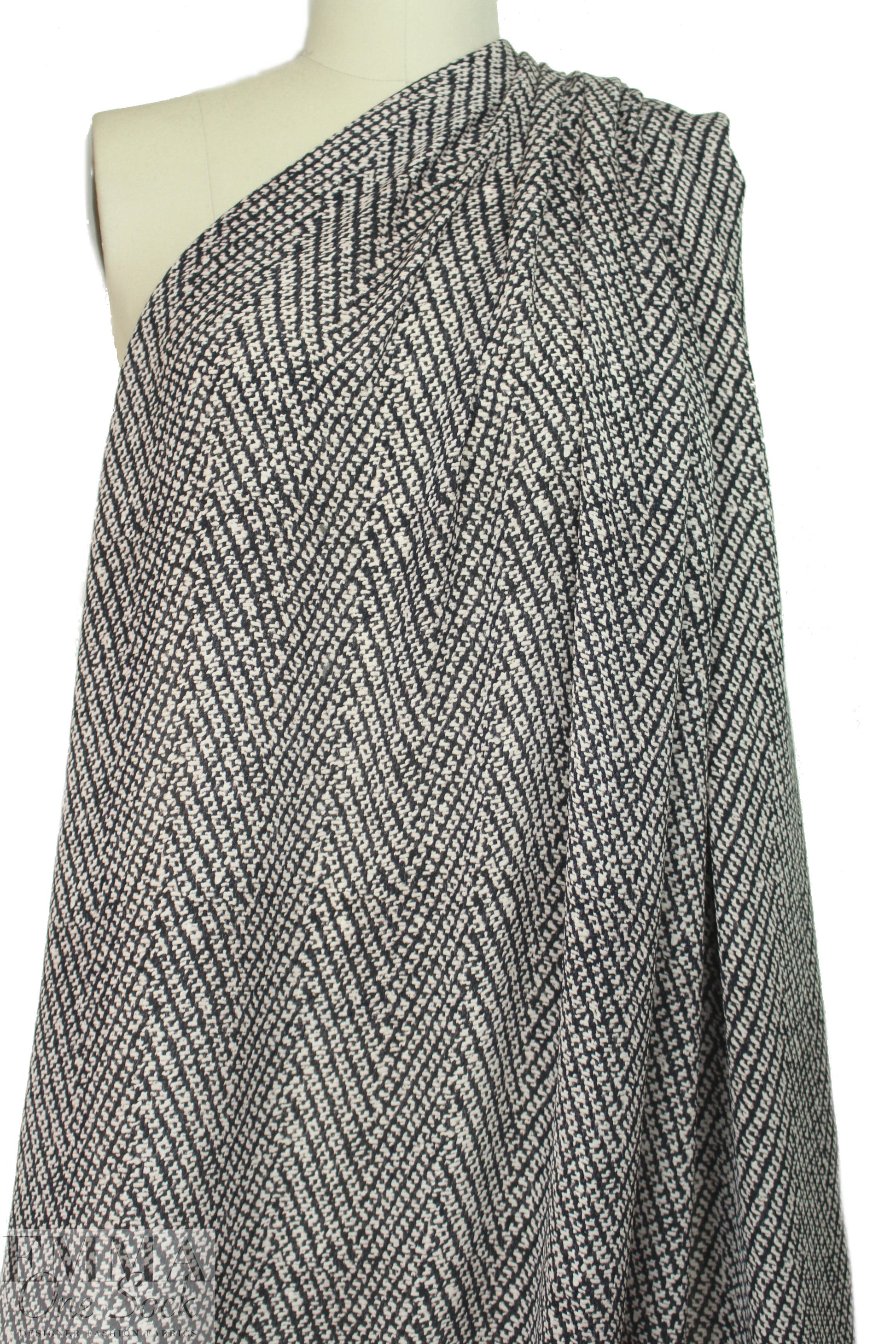 Italian silk blouseweight woven - 'knit magnified' 1.5 yds