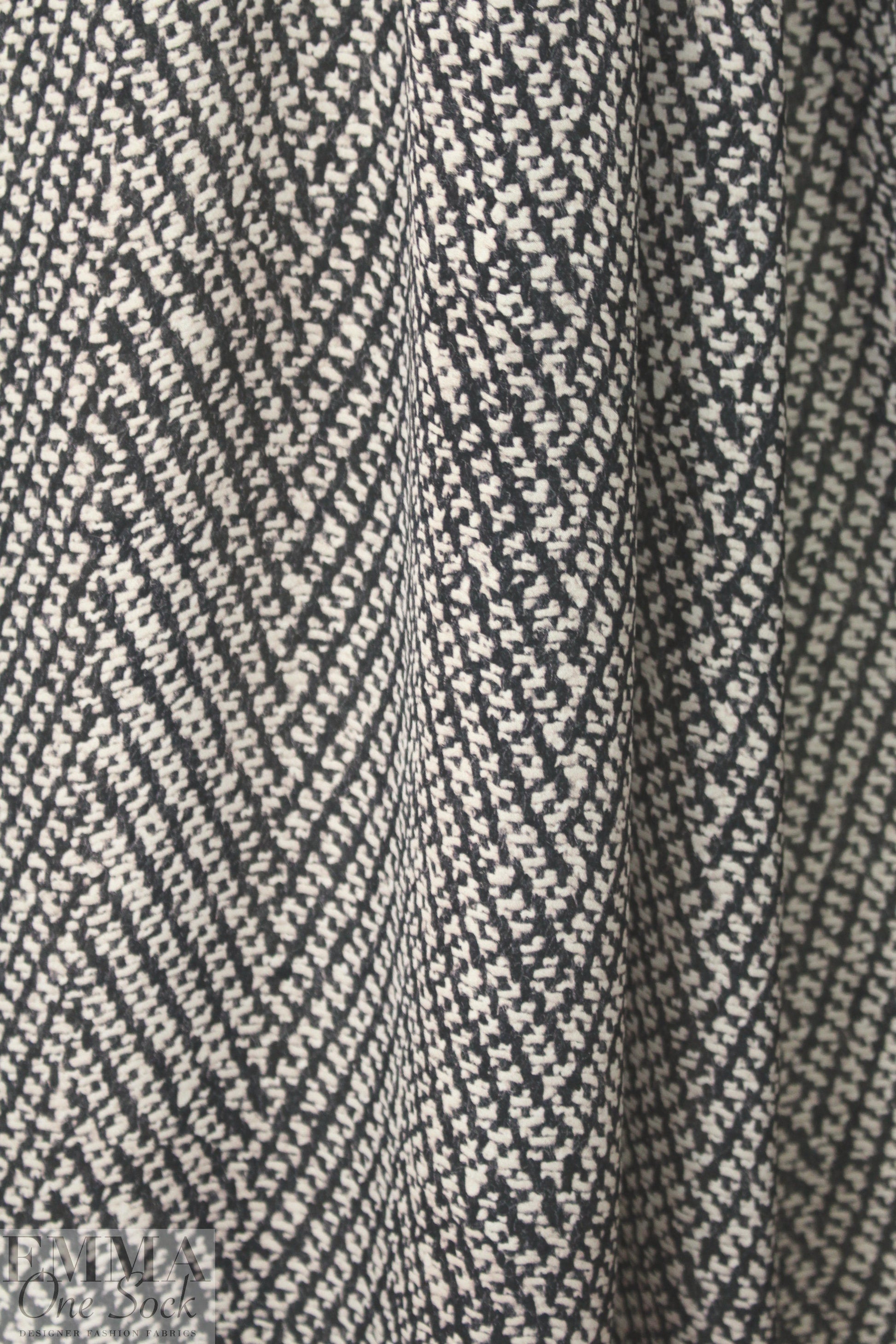 Italian silk blouseweight woven - 'knit magnified'