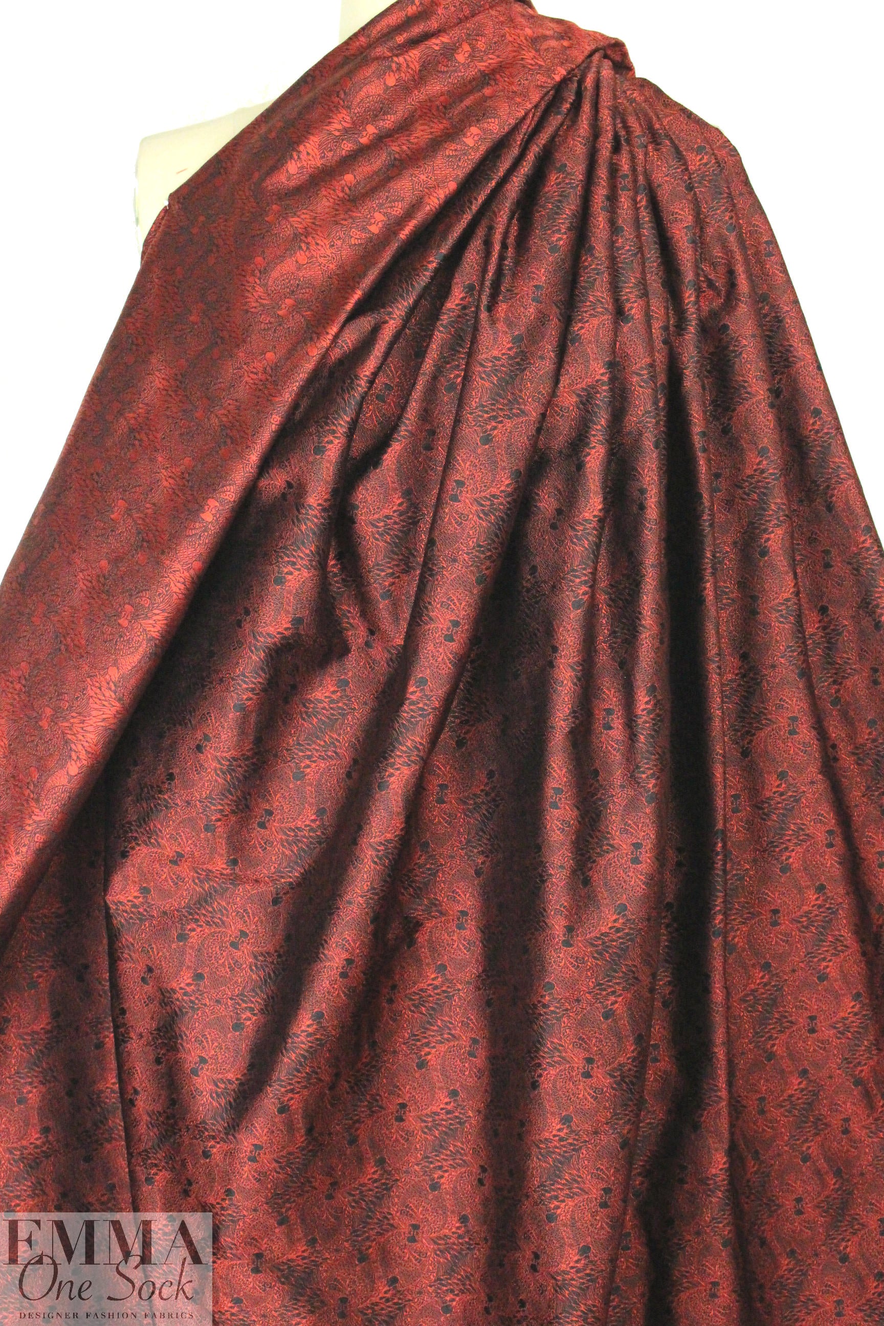 The0ry silk/rayon jacquard brocade - red/black
