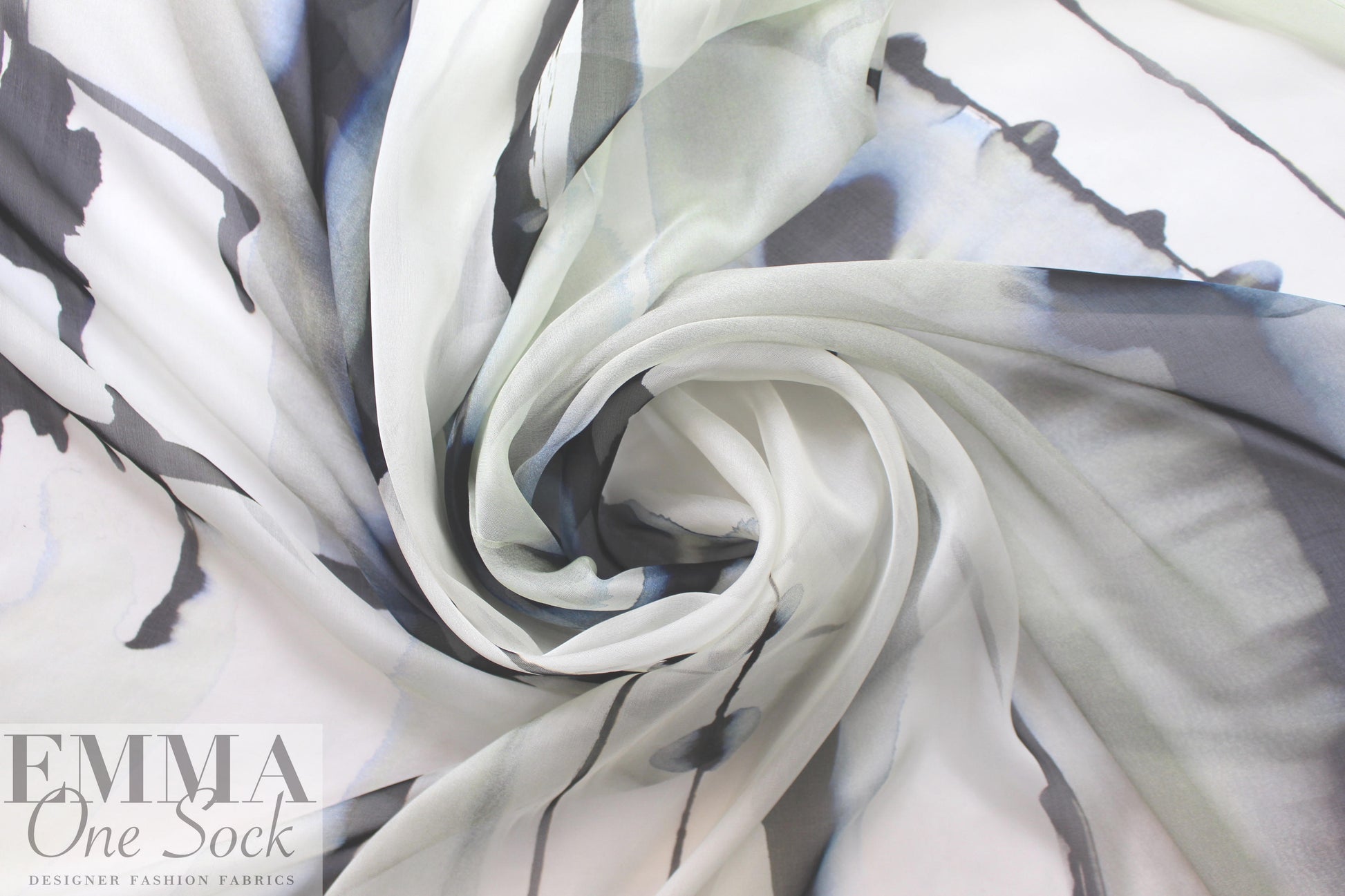 Nico1e Mi11er painterly abstract silk satin chiffon 1.375 yd