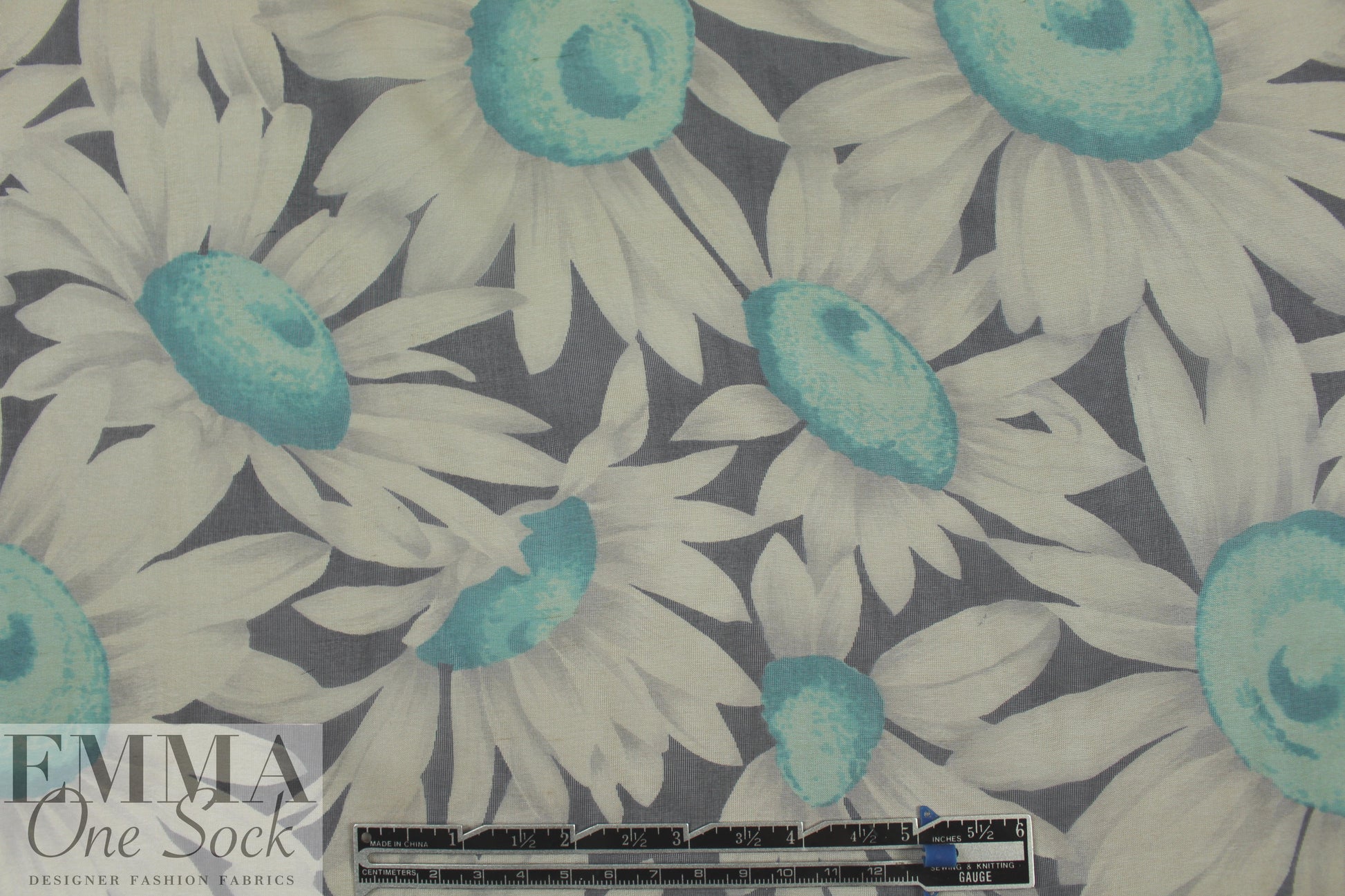 NY designer daisy nocturne refined silk chiffon 2 yd