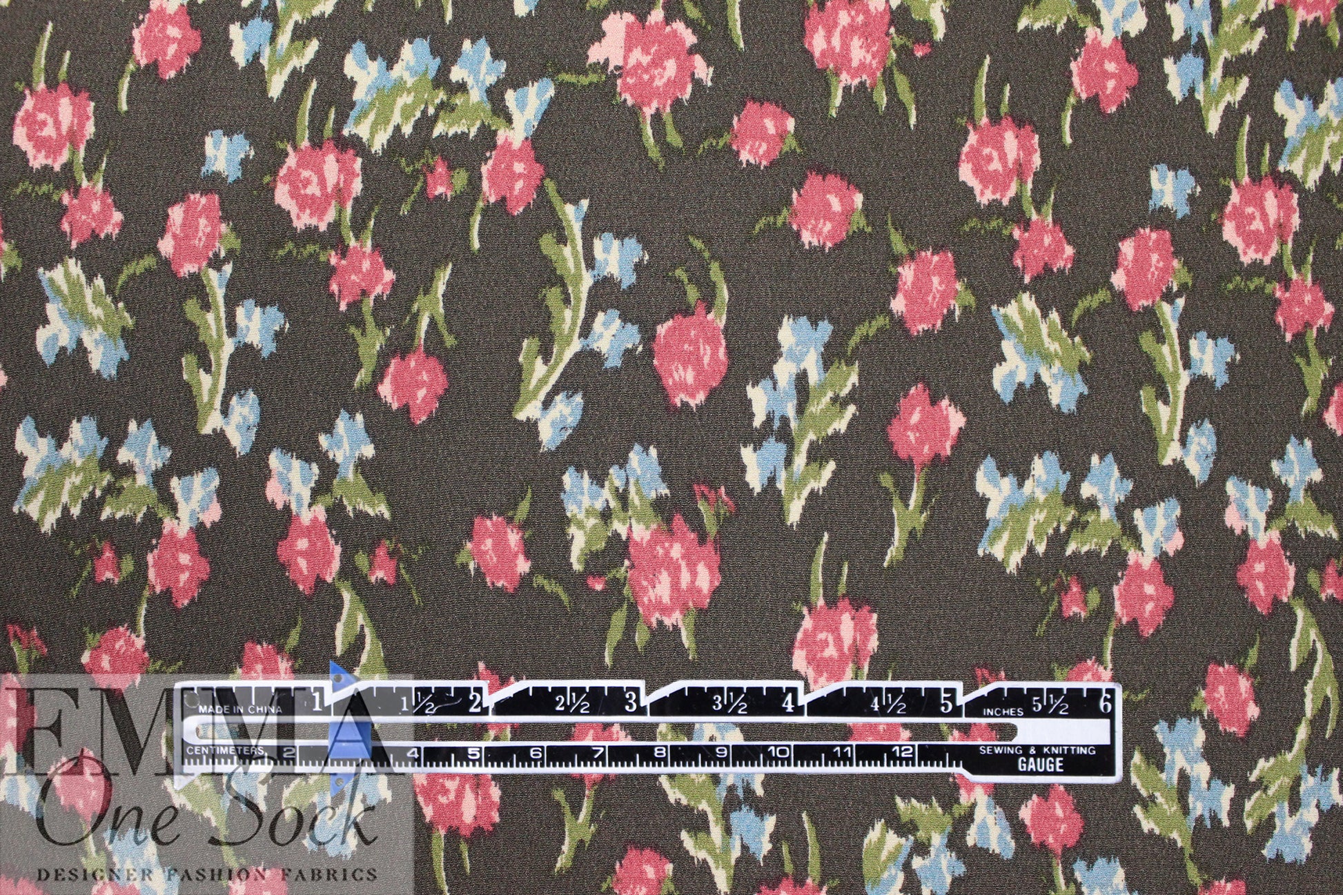 NY designer 'teeny tea roses' floral silk stretch woven 1.875 yd