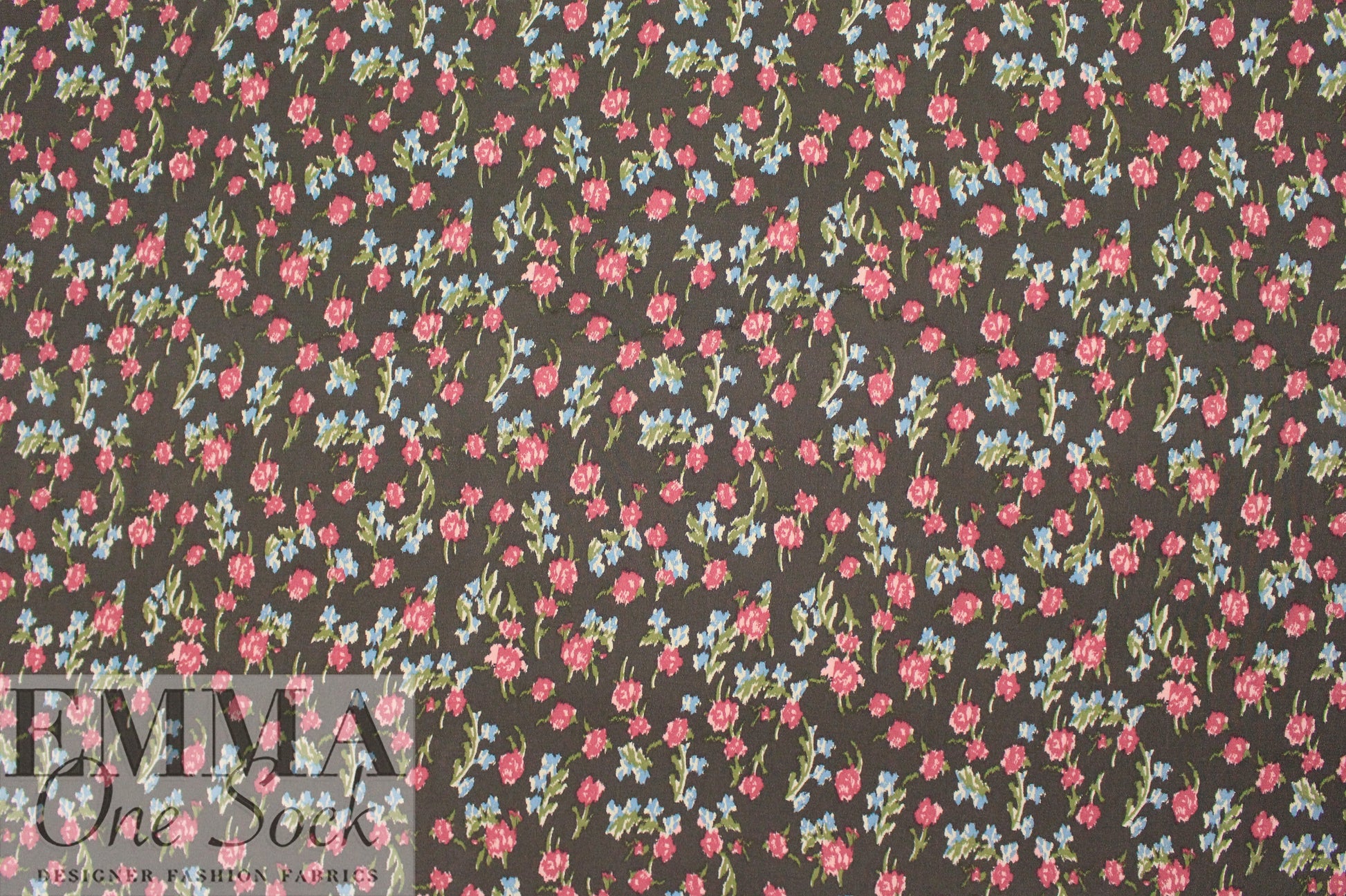 NY designer 'teeny tea roses' floral silk stretch woven 1.875 yd