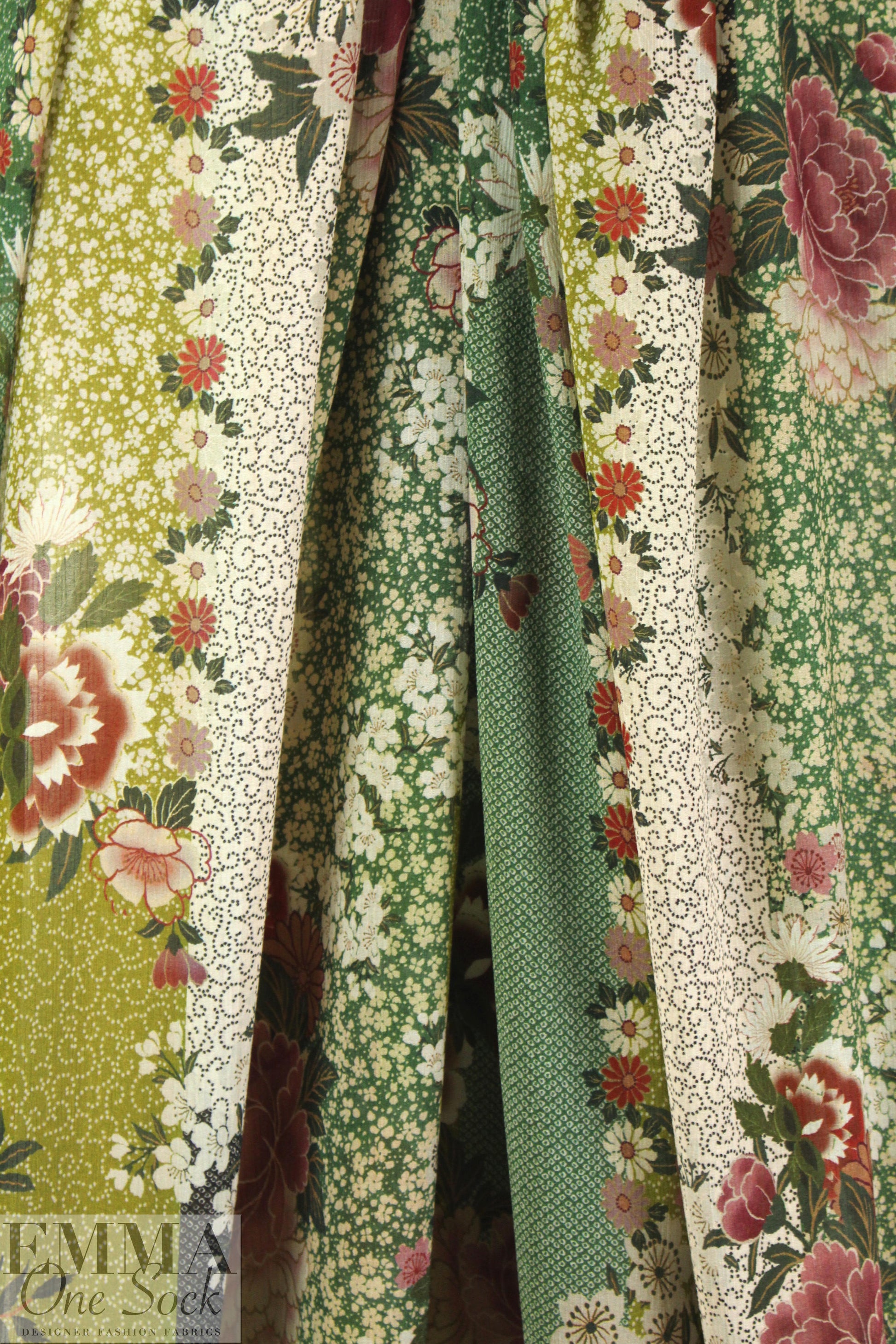 Italian decoflora crinkle silk/viscose woven .625 yds