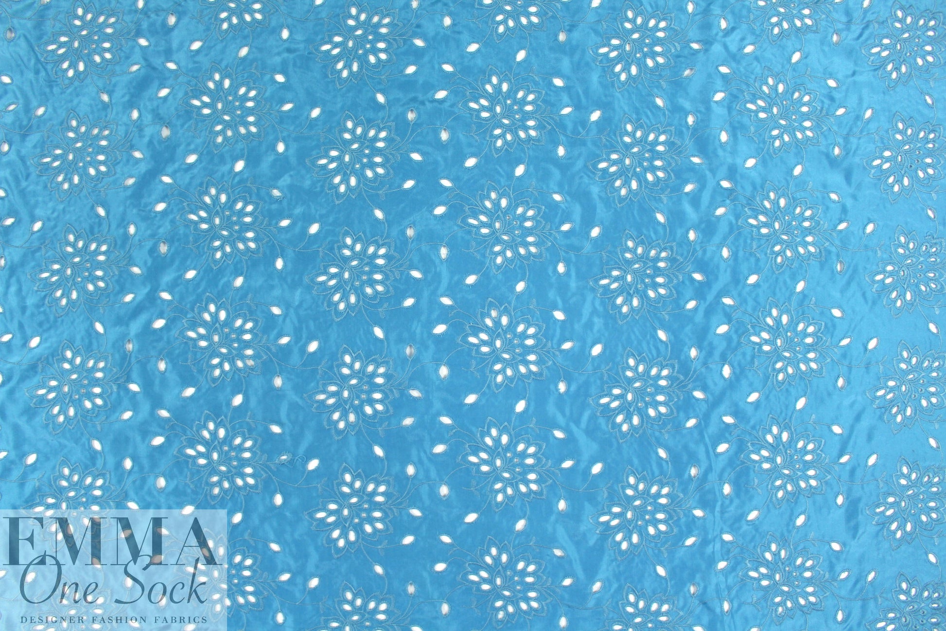 NY designer silk/cotton eyelet voile - sky 1 yard