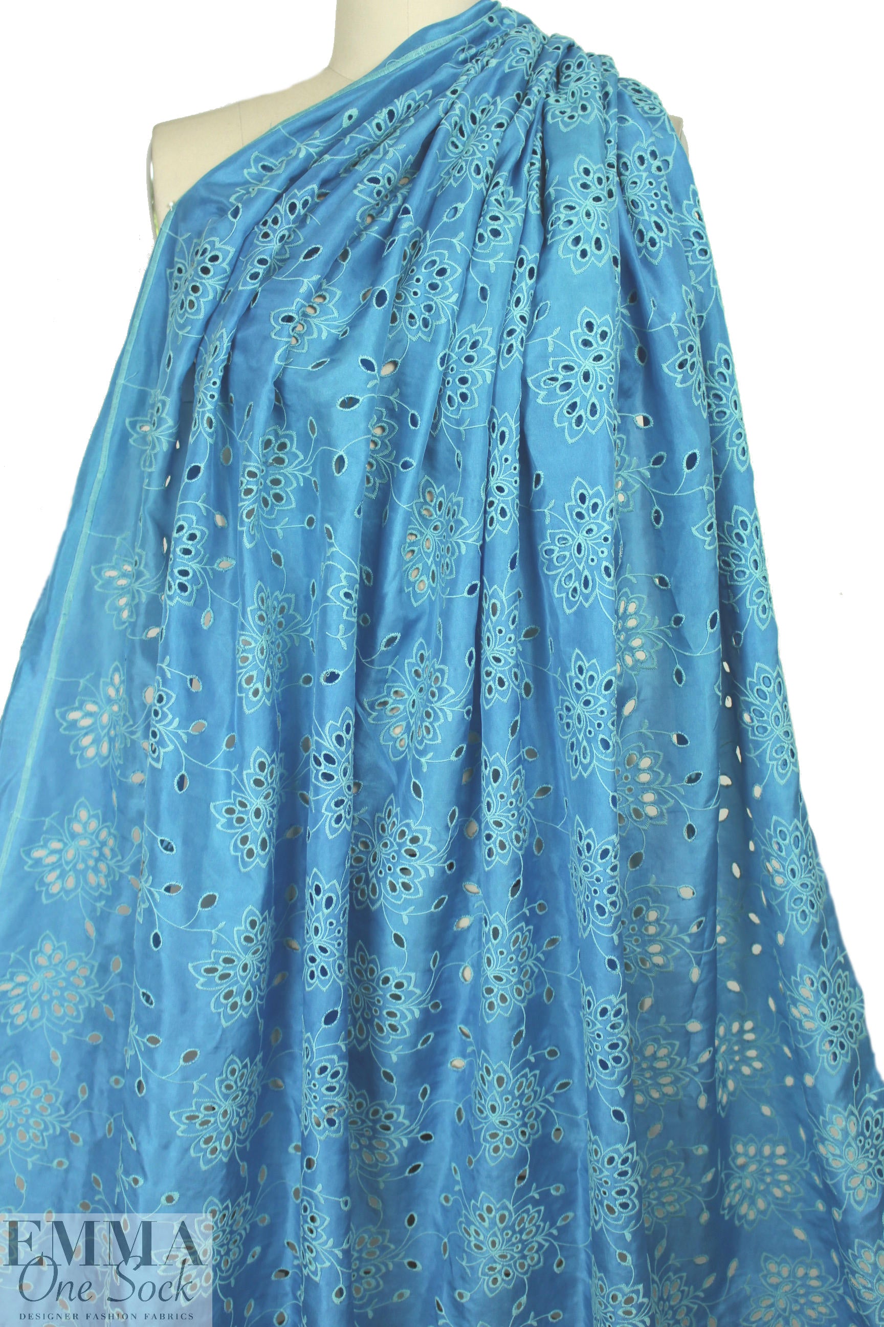 NY designer silk/cotton eyelet voile - sky/mint