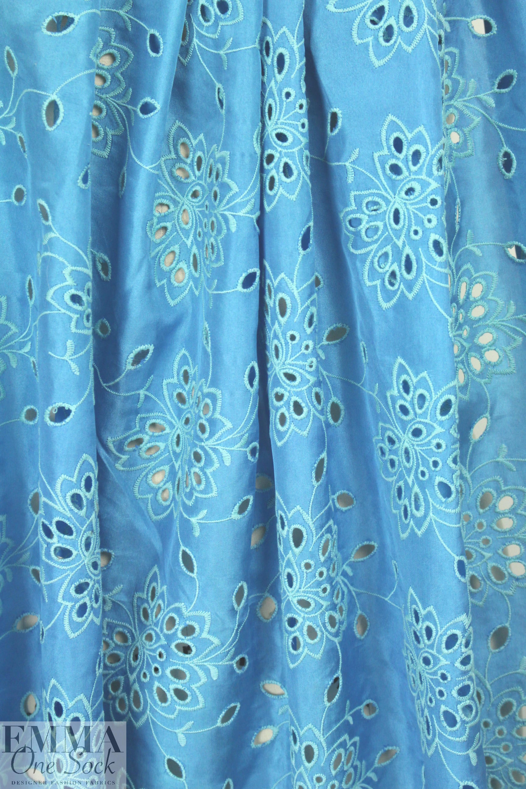 NY designer silk/cotton eyelet voile - sky/mint