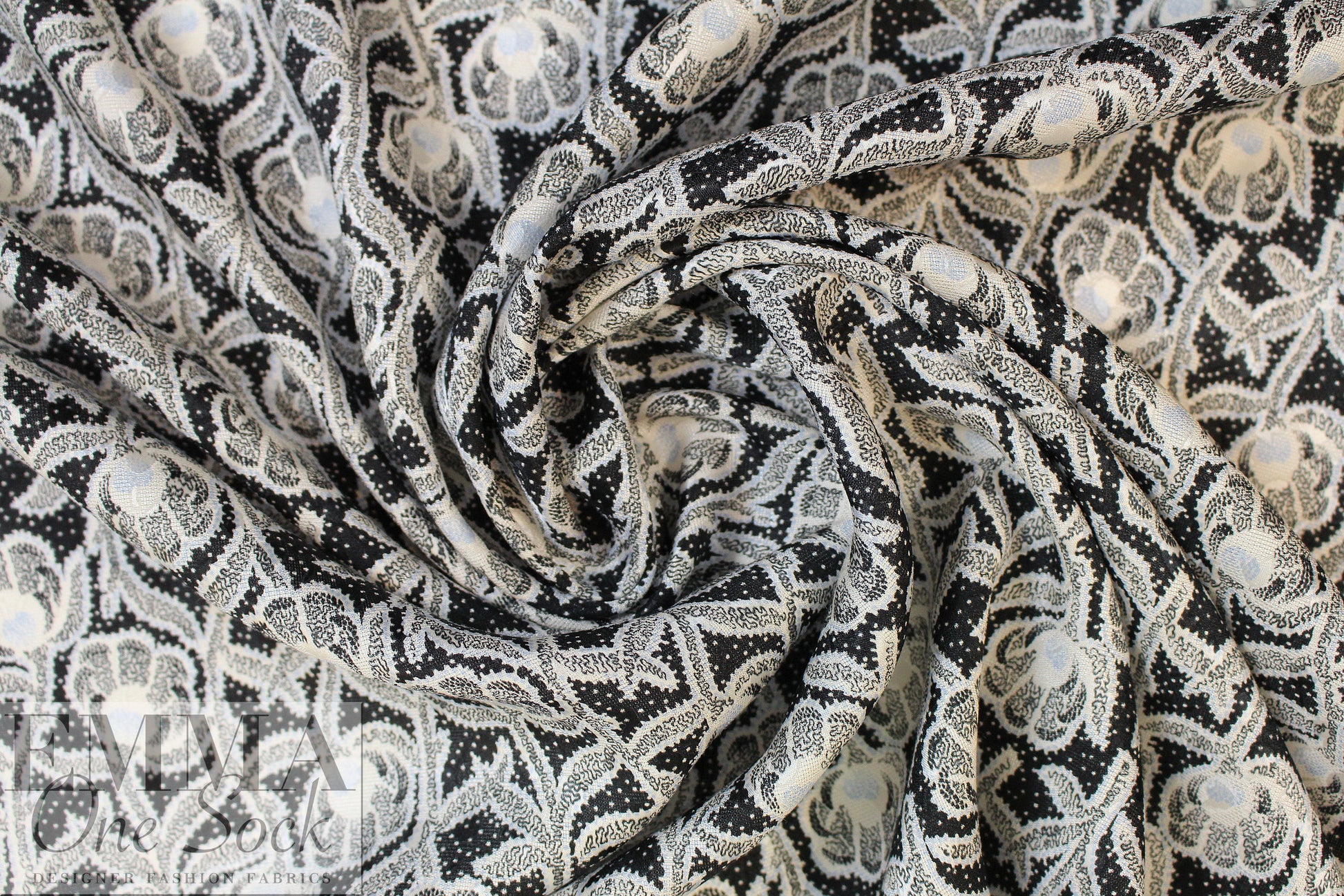 NY designer viscose/silk jacquard - flowery dream