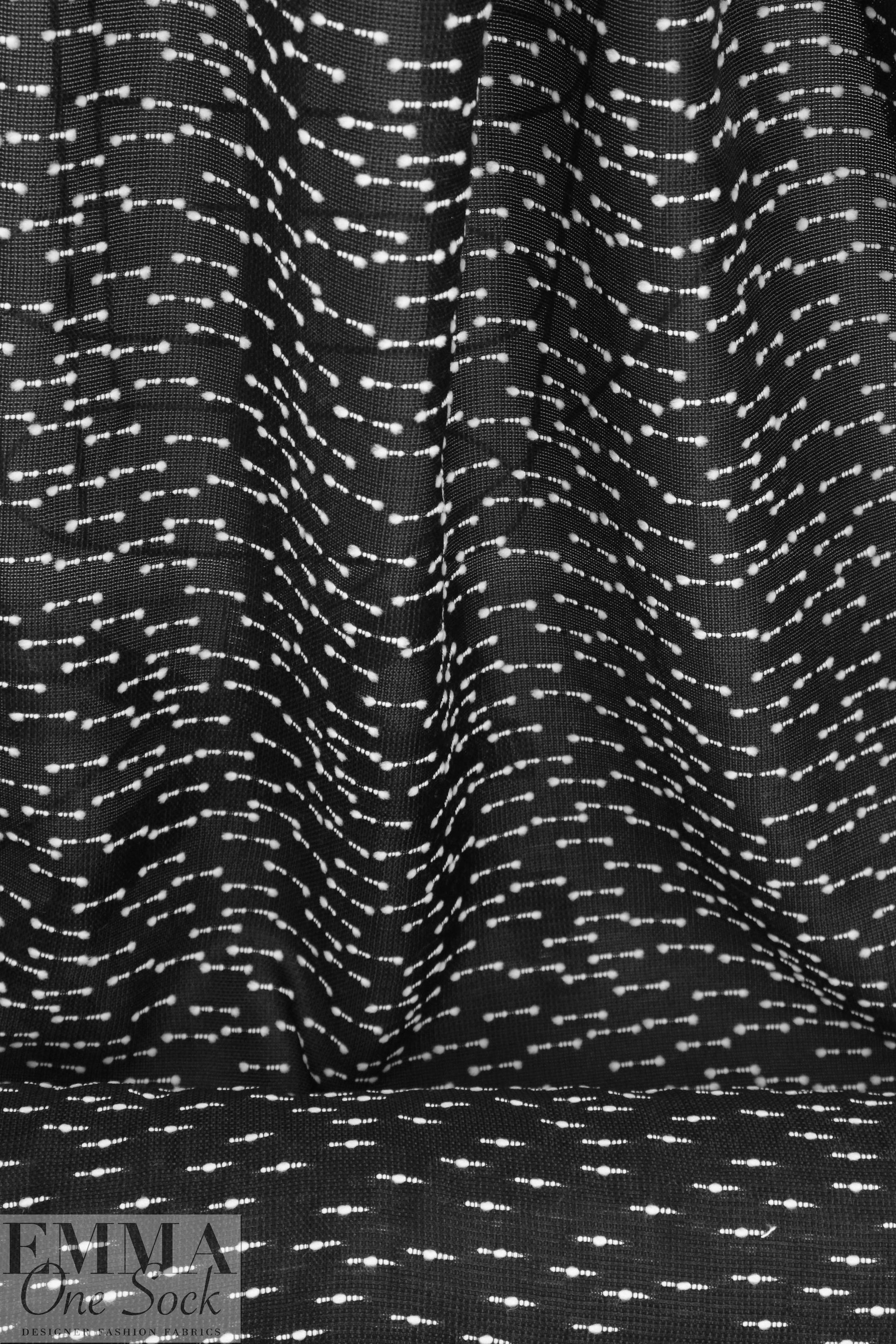 NY designer wool blend mesh, clipped detail - black/white