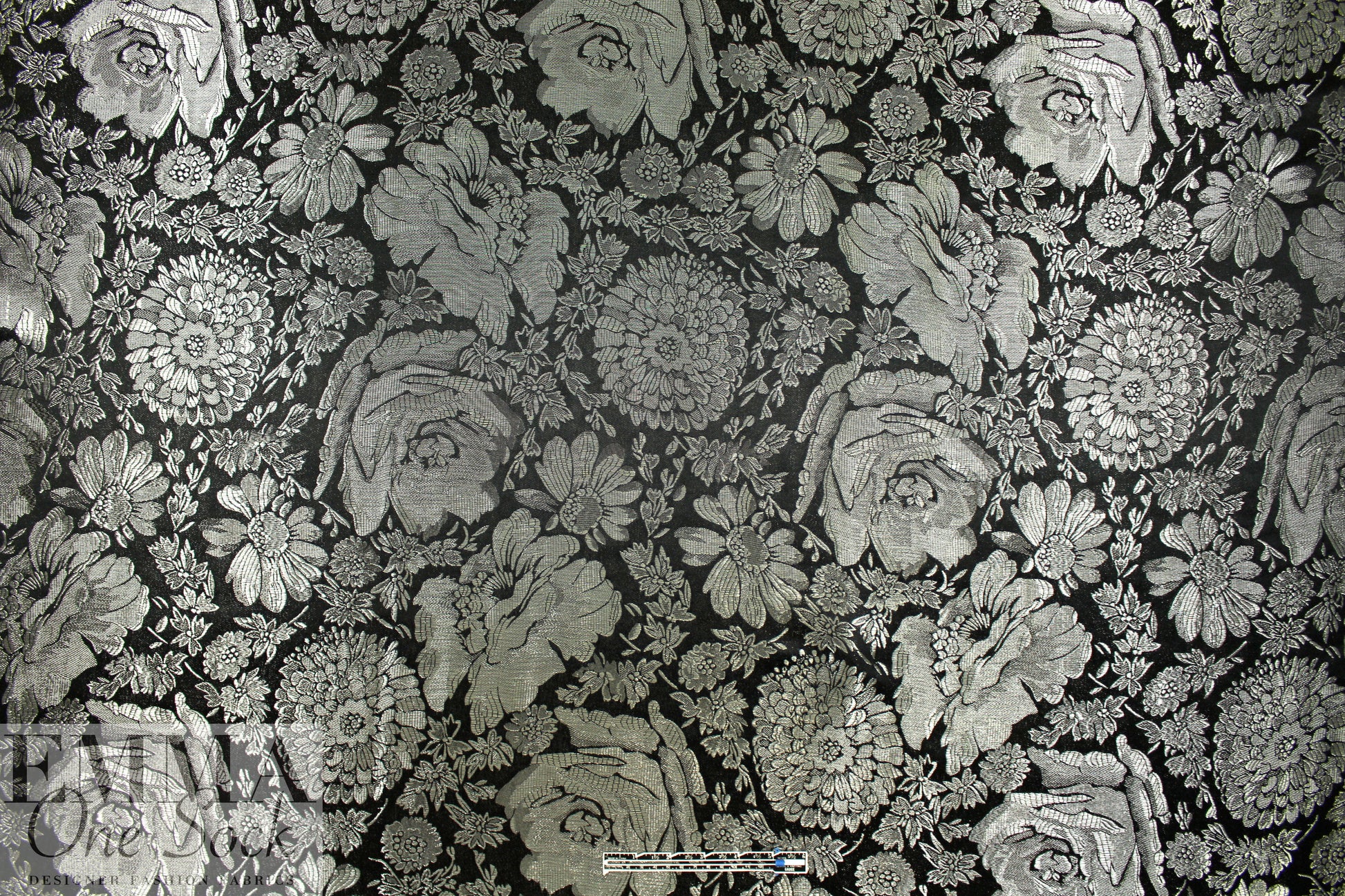 Italian silver metallic/black 'liquid jewelry' jacquard