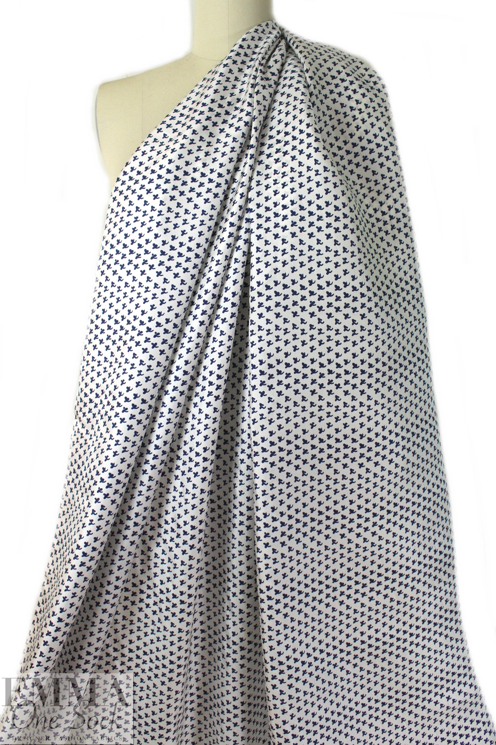 Italian silk twill woven - navy/natural motif 1.625 yd