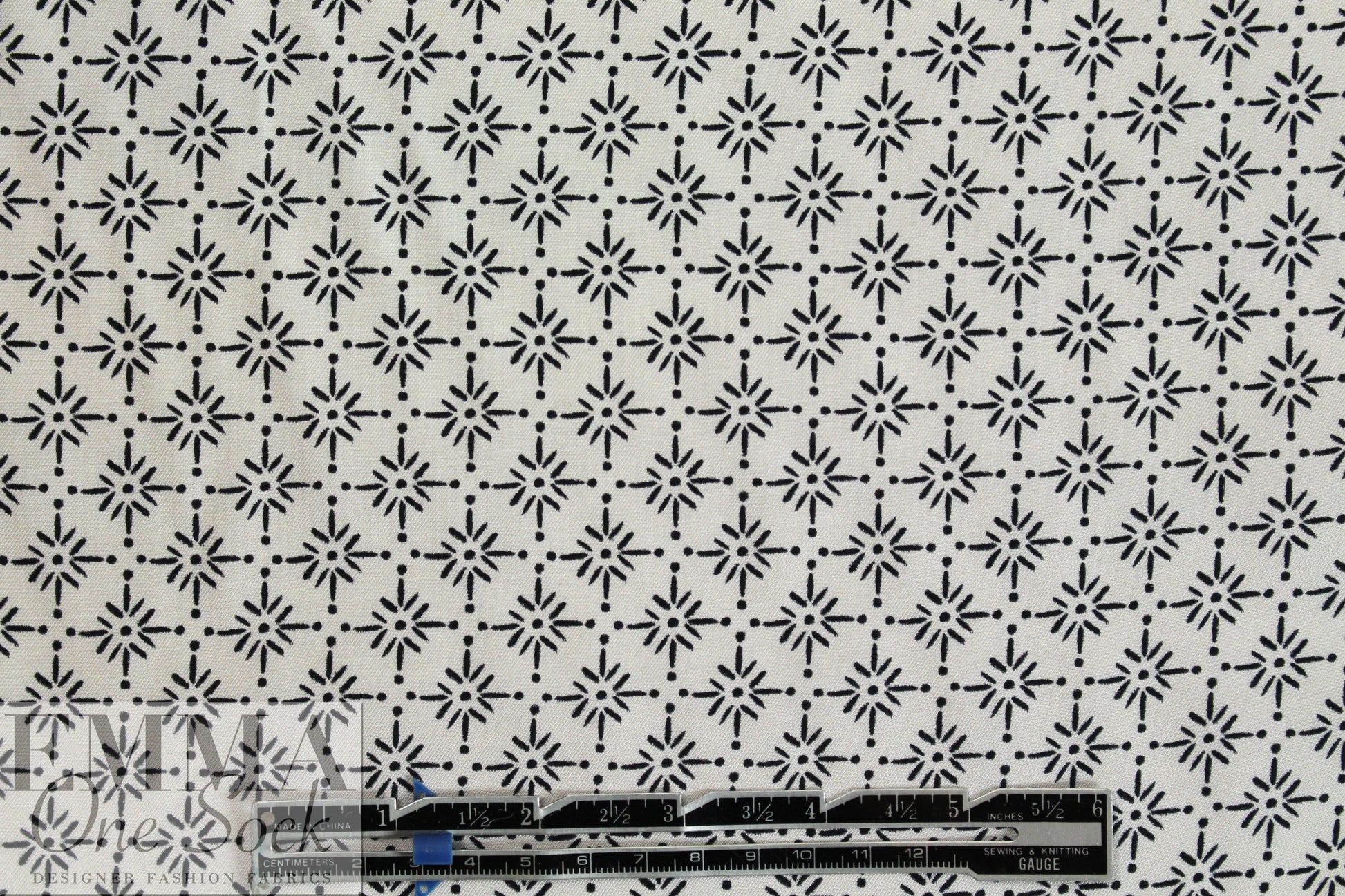 NY designer white with black star graphic silk/viscose twill