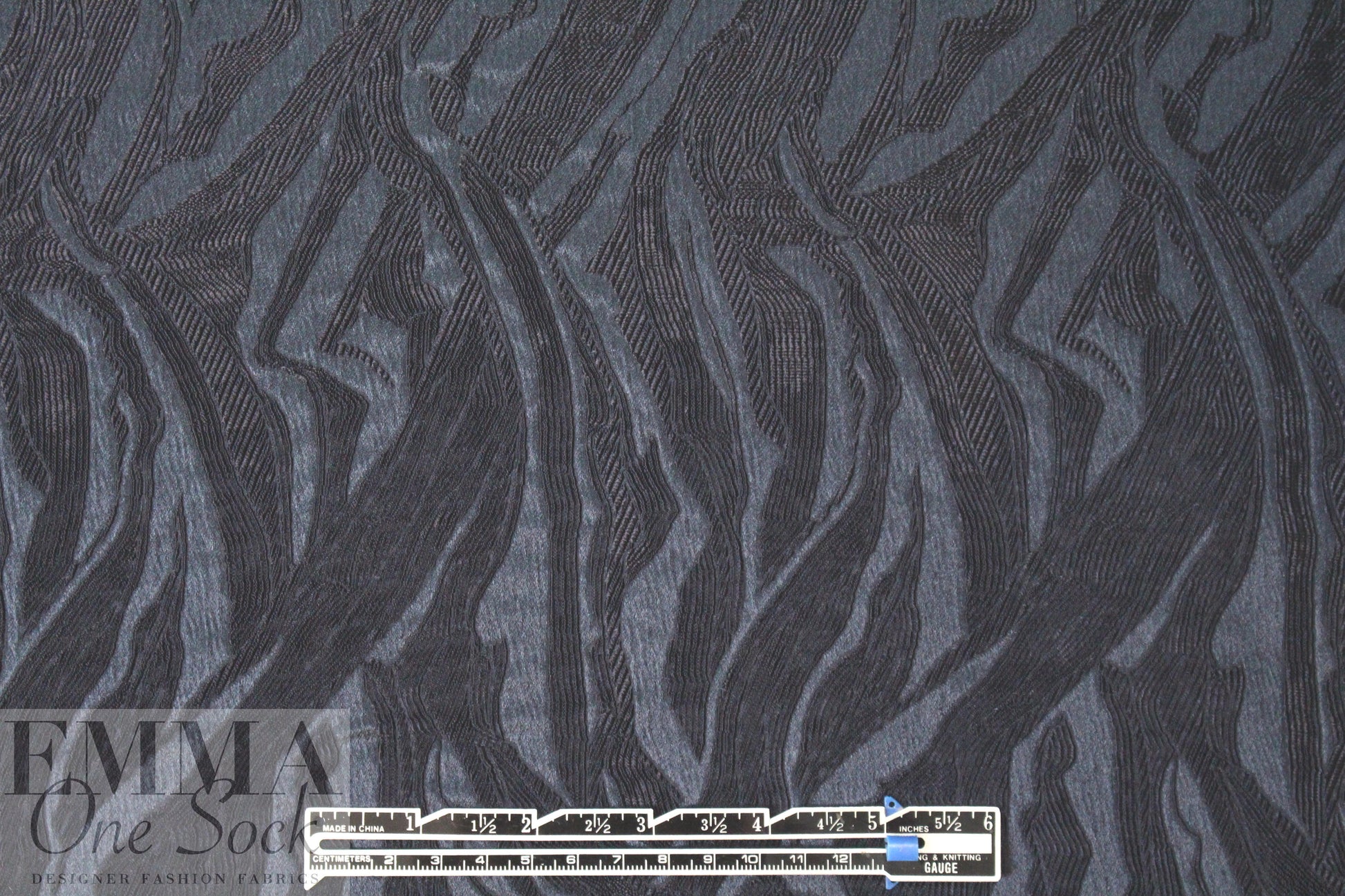 Derek L@m viscose/silk stretch textured jacquard - navy