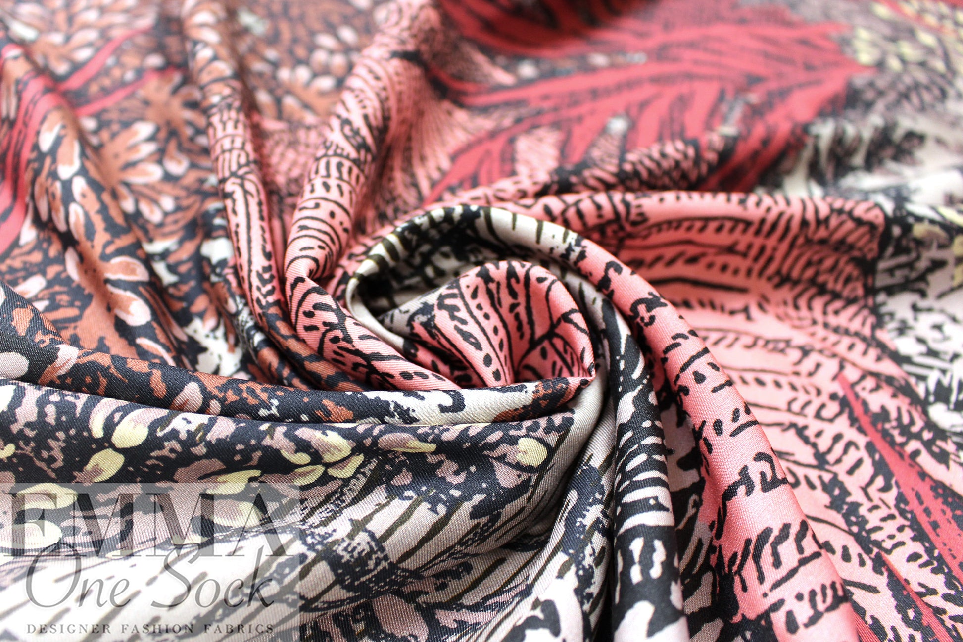 Italian designer viscose/silk 'lithograph landscape' twill 1.4 yd