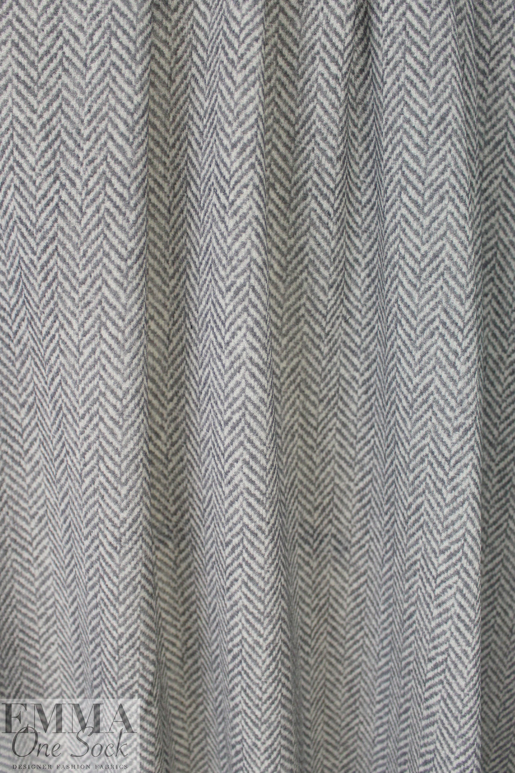 Italian herringbone wool/silk crepe - pewter/winter white 1.5 yd