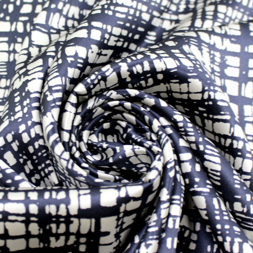 M@x Mara crosshatch silk charmeuse - navy/ivory 1.25 yds