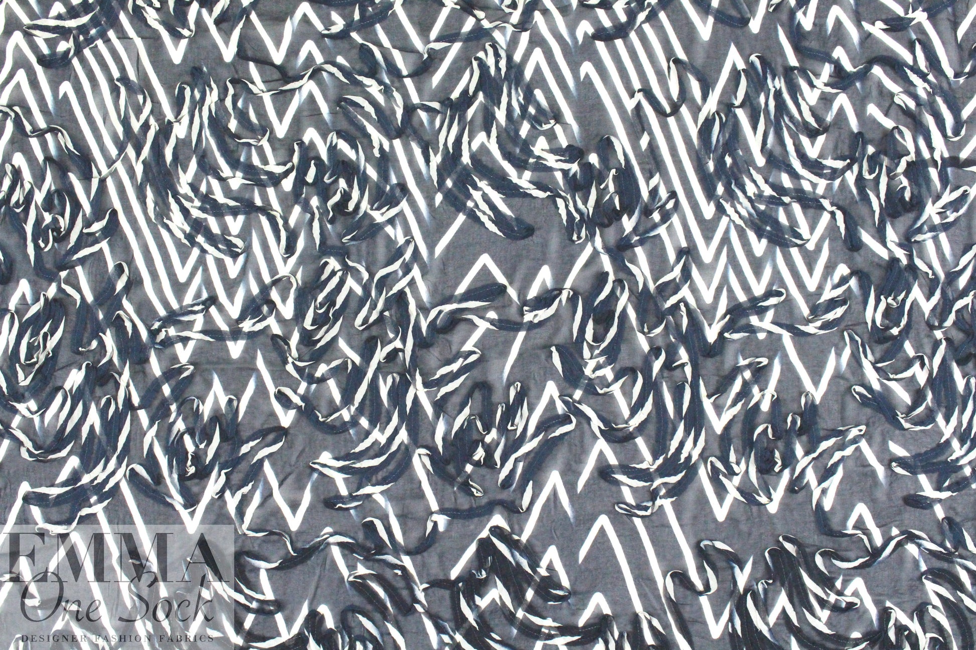 CA designer 'soutache' print - navy chevron 1.625 yd