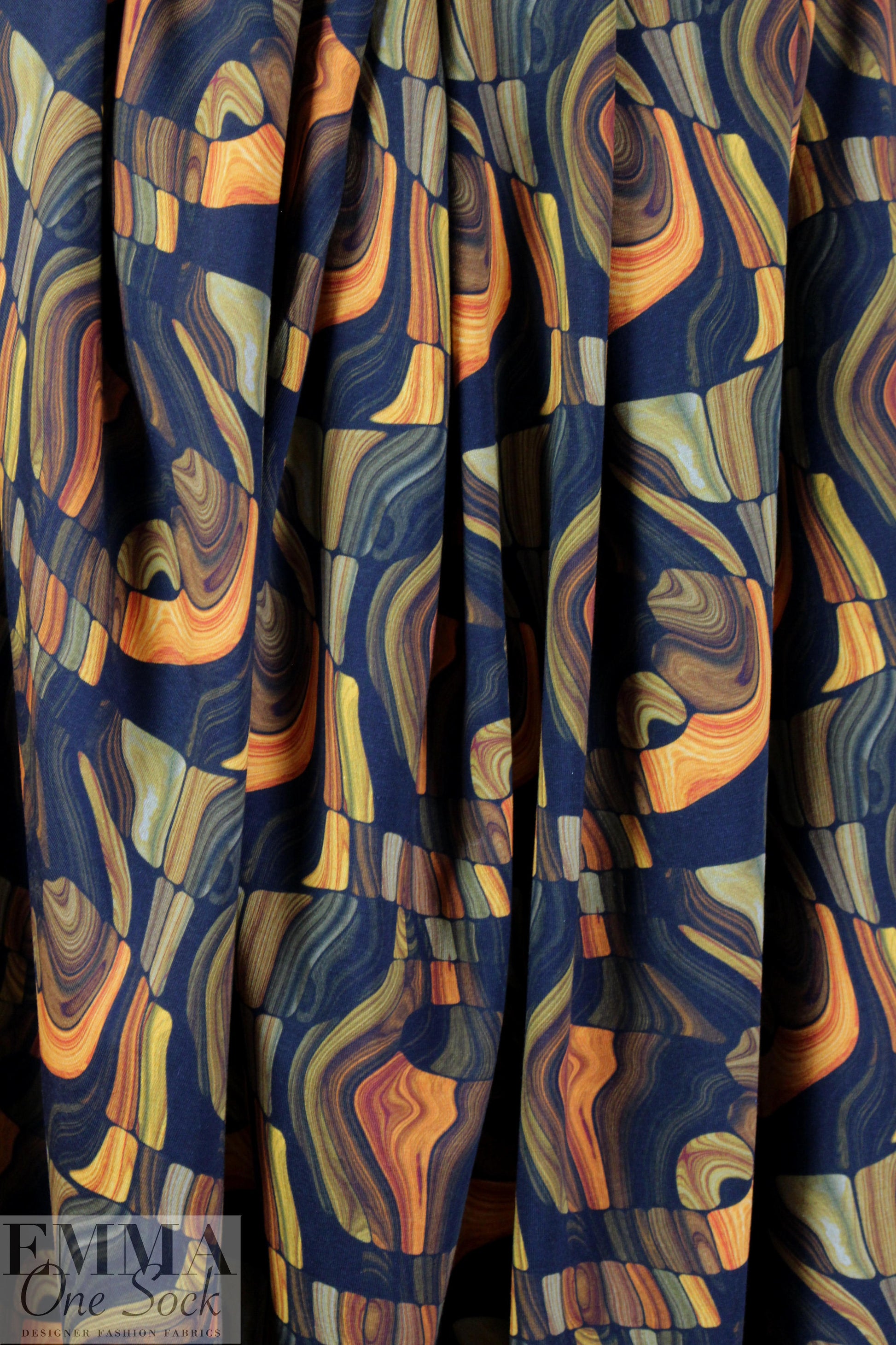 Dutch digital 'turning wood' knit Oeko-Tex certified
