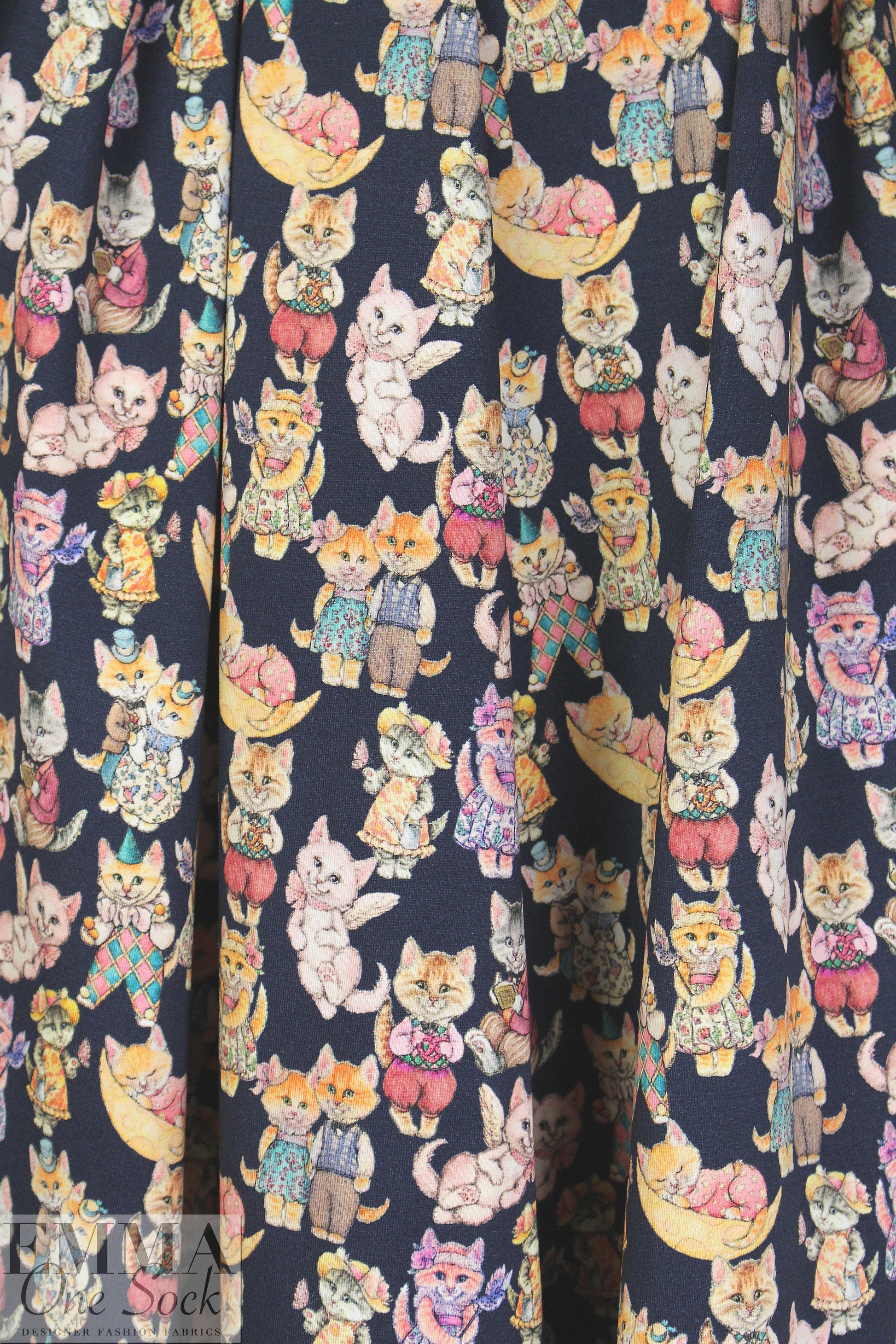 Dutch digital 'storybook kitties' knit Oeko-Tex certified