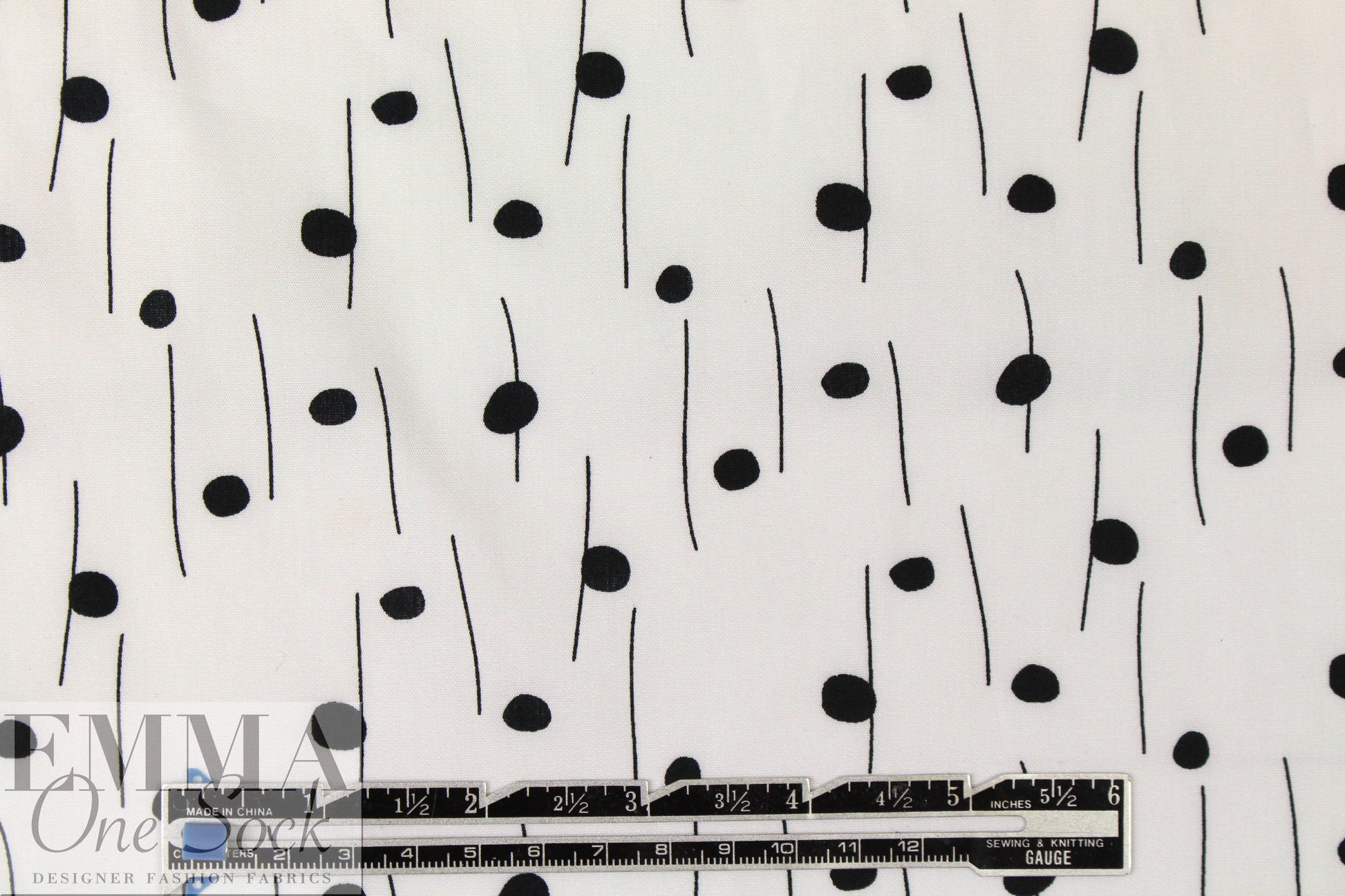 Dutch Oeko-Tex cotton poplin - lines and dots 1 yard