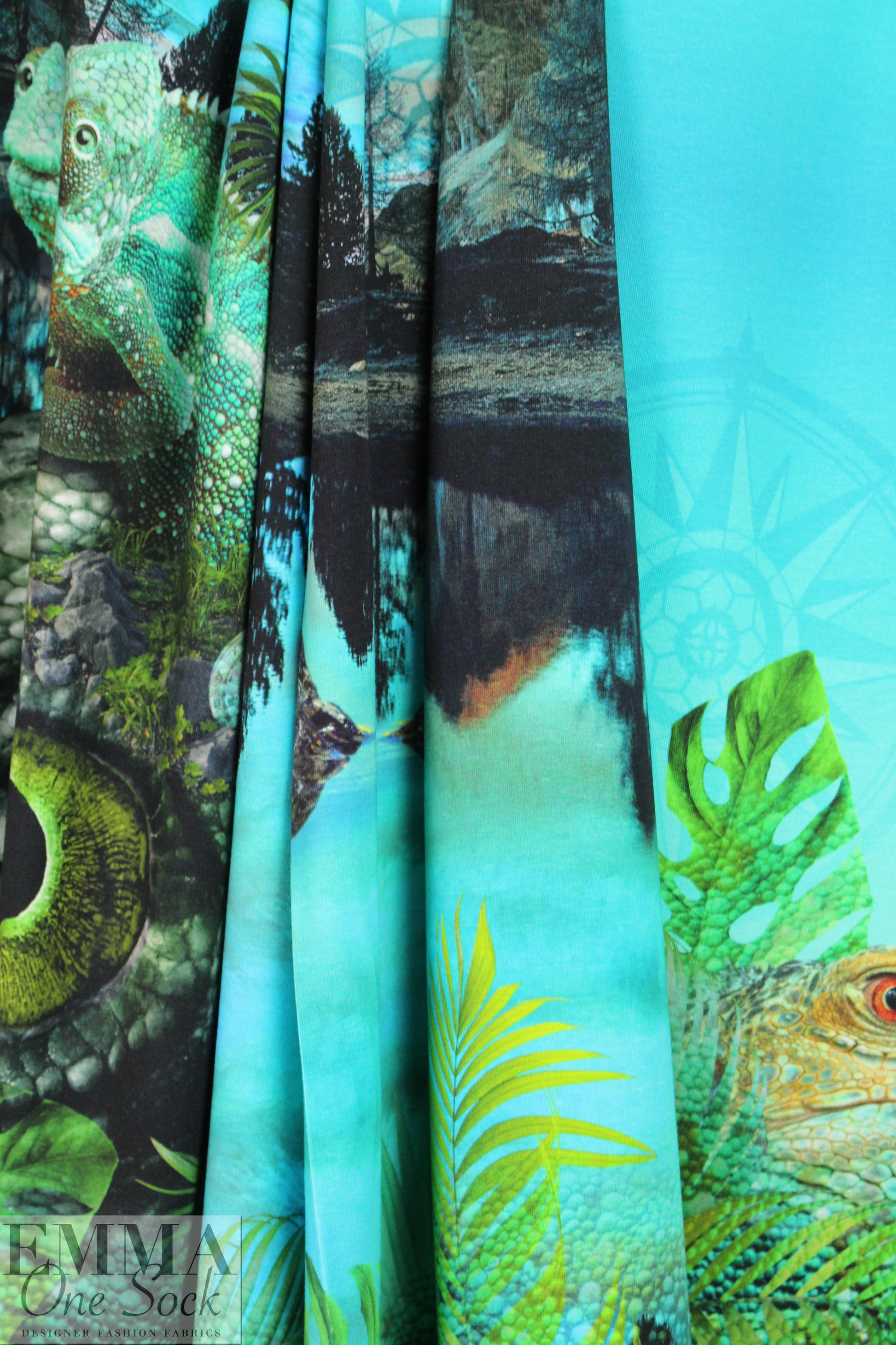 Dutch digital 'lizard life' cotton/spandex knit panel 2 panels
