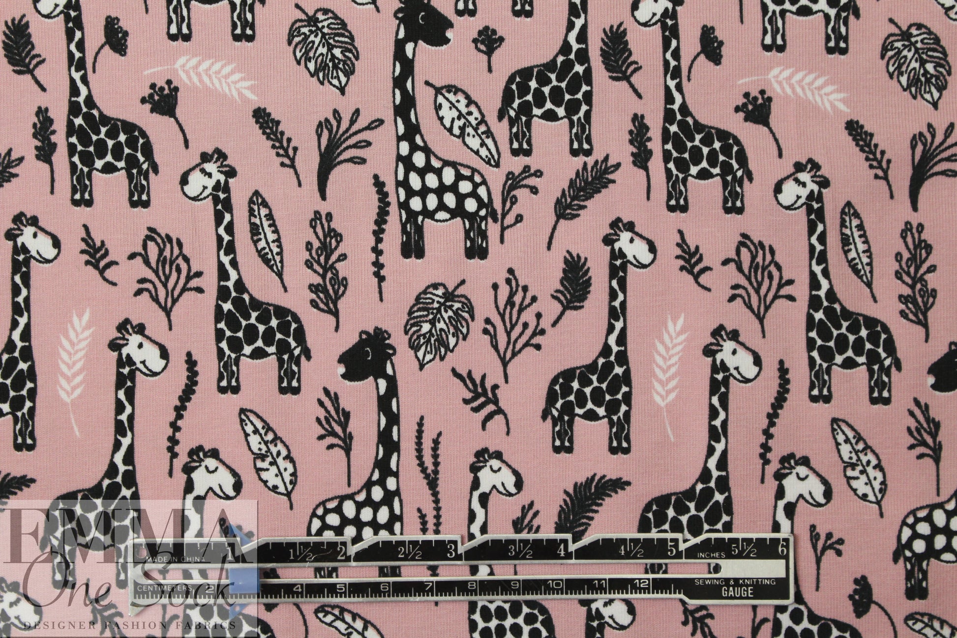 Dutch digital giraffes knit Oeko-Tex cert. - dusty pink