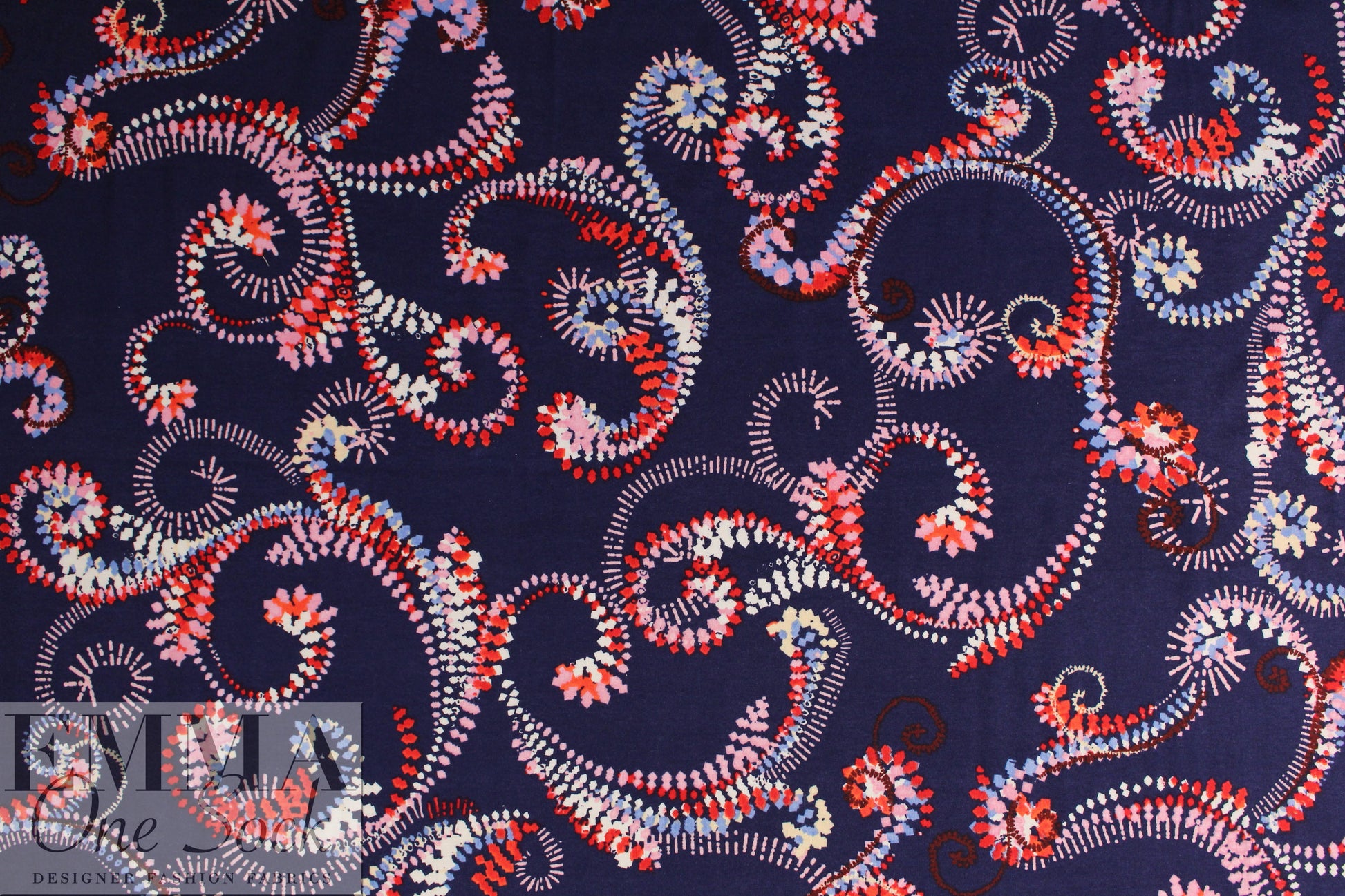 Dutch Oeko-tex 'decorative paisley' viscose/spandex knit
