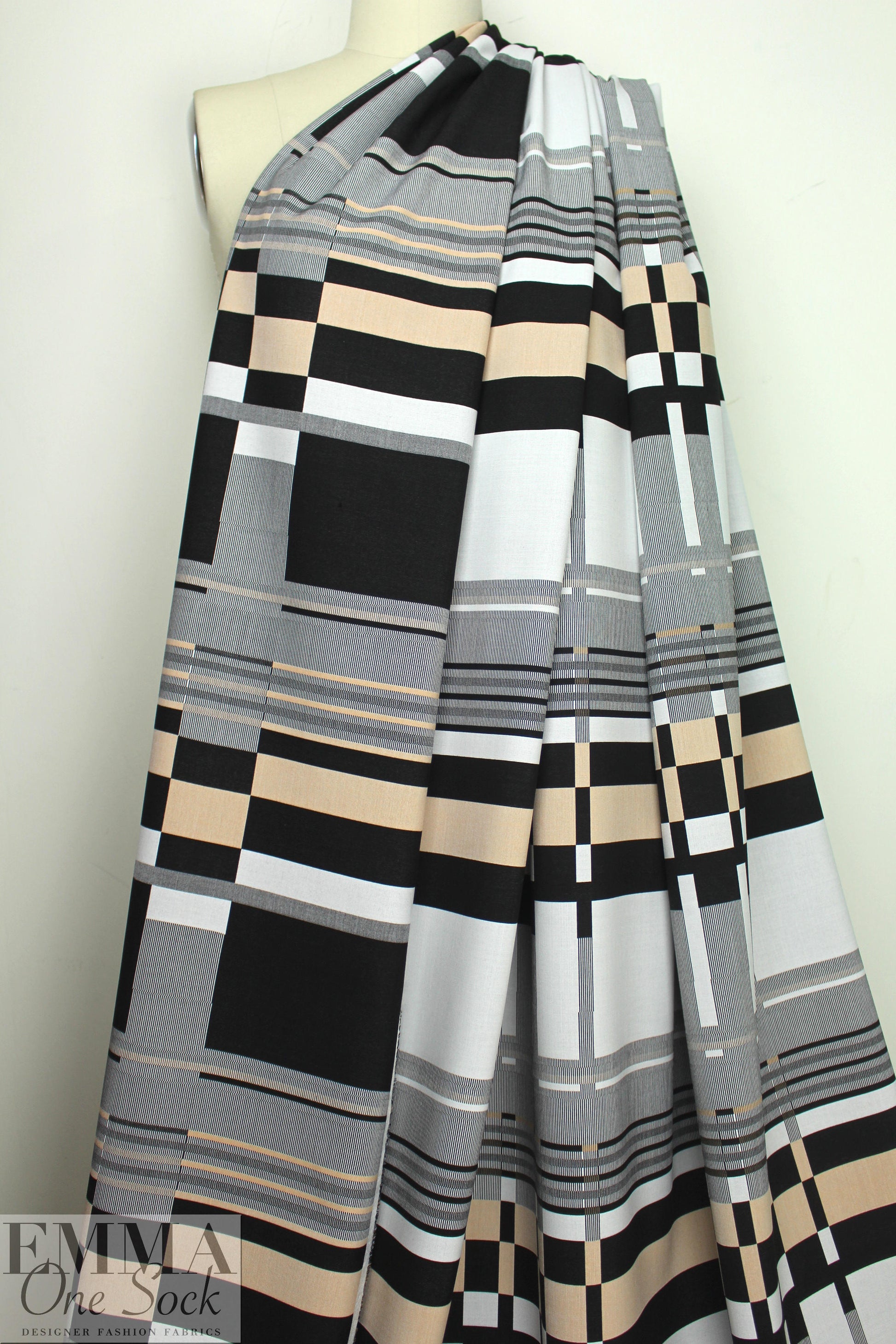 Italian cotton stretch techno graphic reversible jacquard