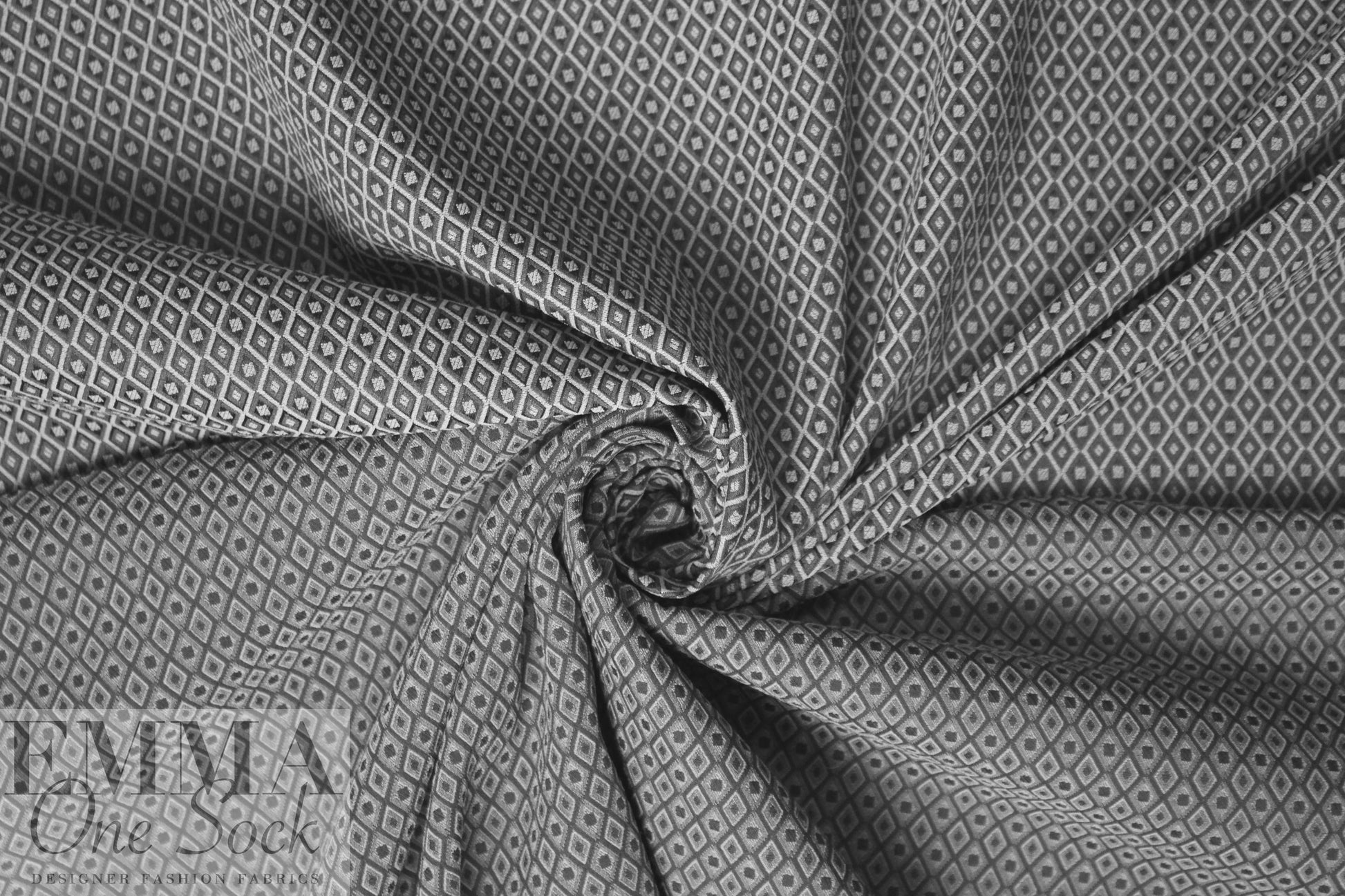 NY designer little diamond reversible stretch jacquard