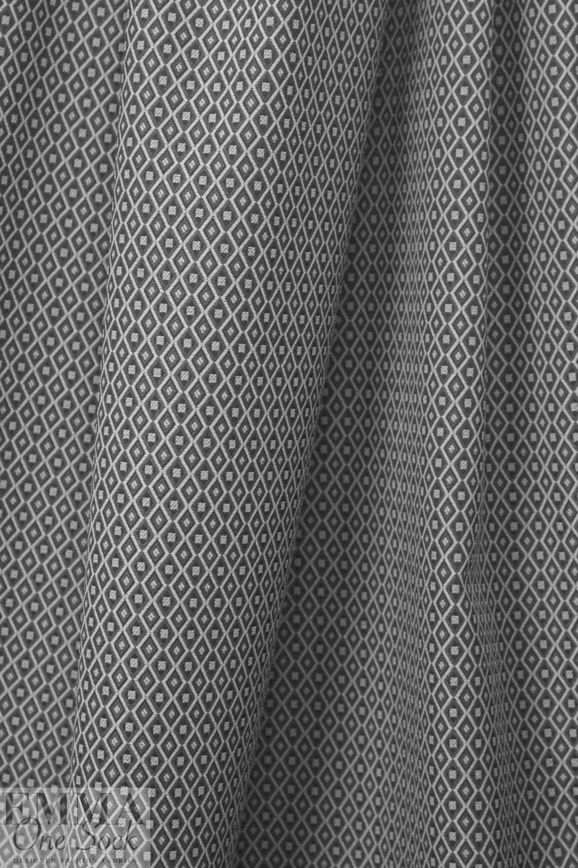 NY designer little diamond reversible stretch jacquard .66 yds