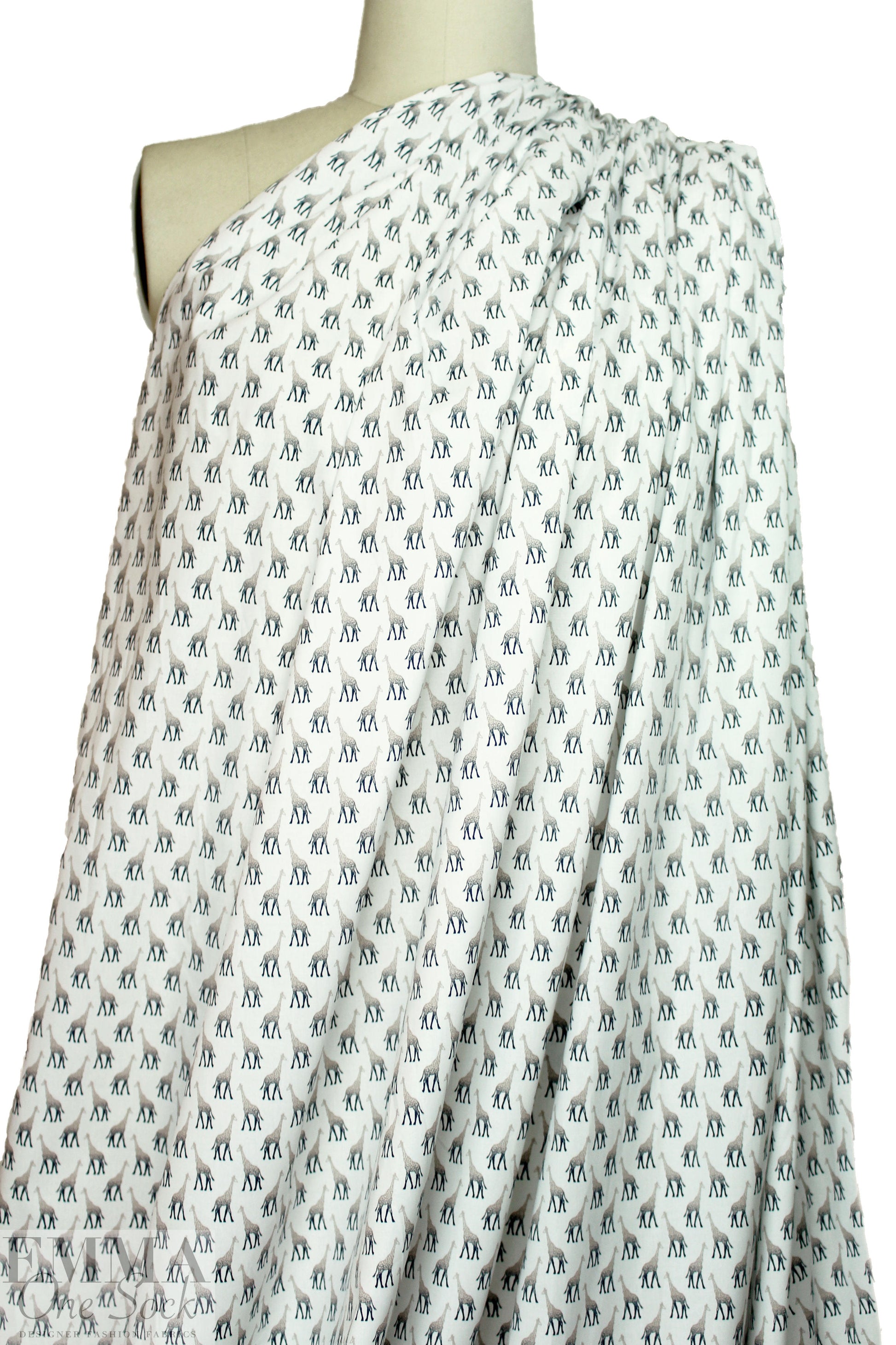 giraffe graphic cotton/spandex shirting 1.375 yd
