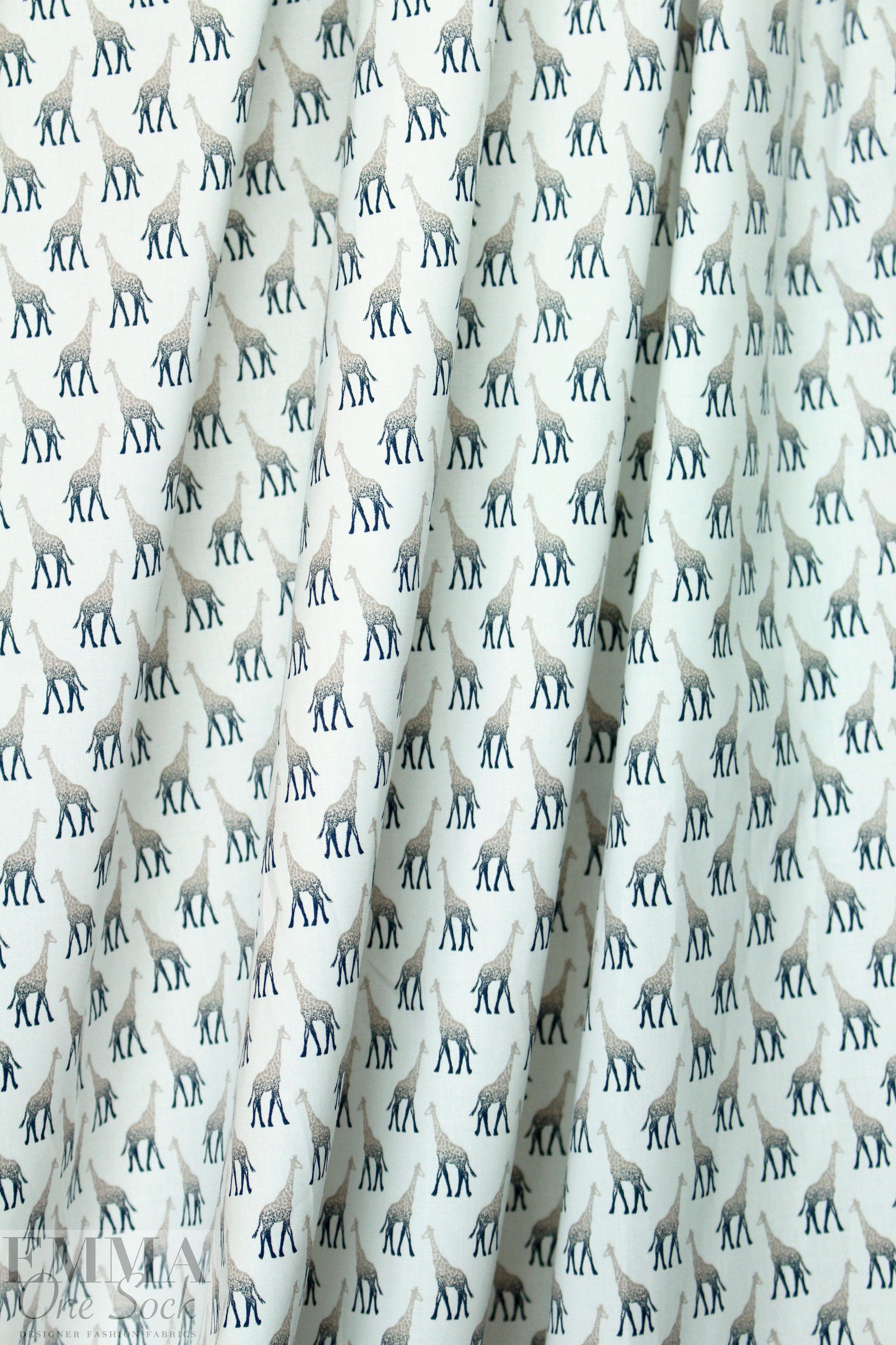 giraffe graphic cotton/spandex shirting