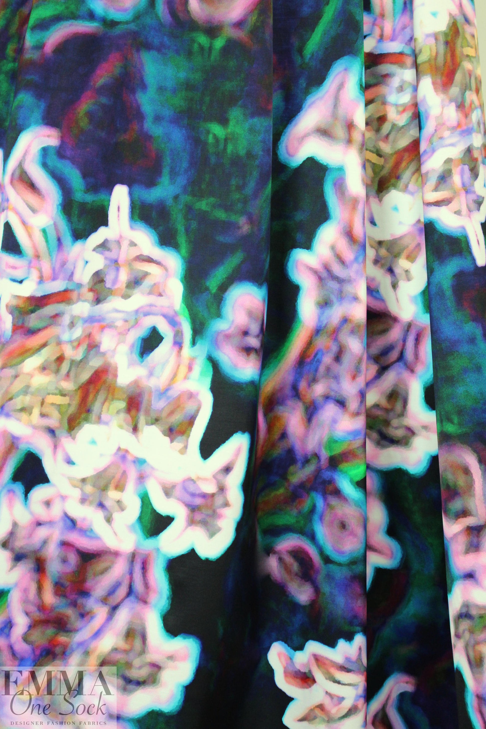 Mi11y blurry shapes abstract cotton/spandex sateen 1.75 yd