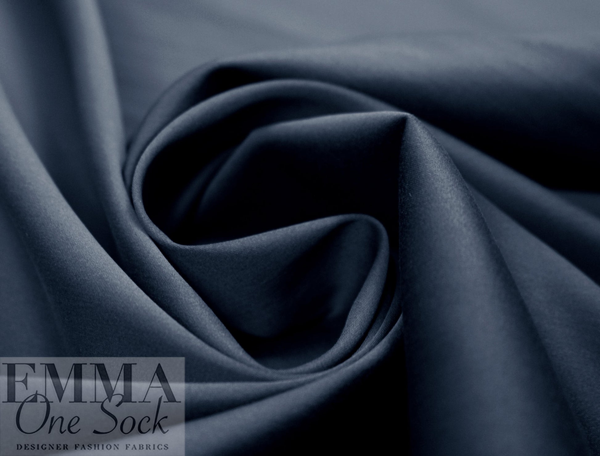 cotton/nylon stretch poplin shirting - marine 2 yd