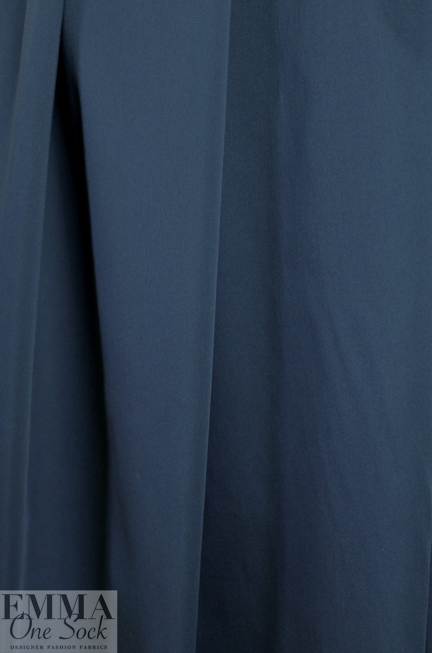 cotton/nylon stretch poplin shirting - marine 1.625 yd