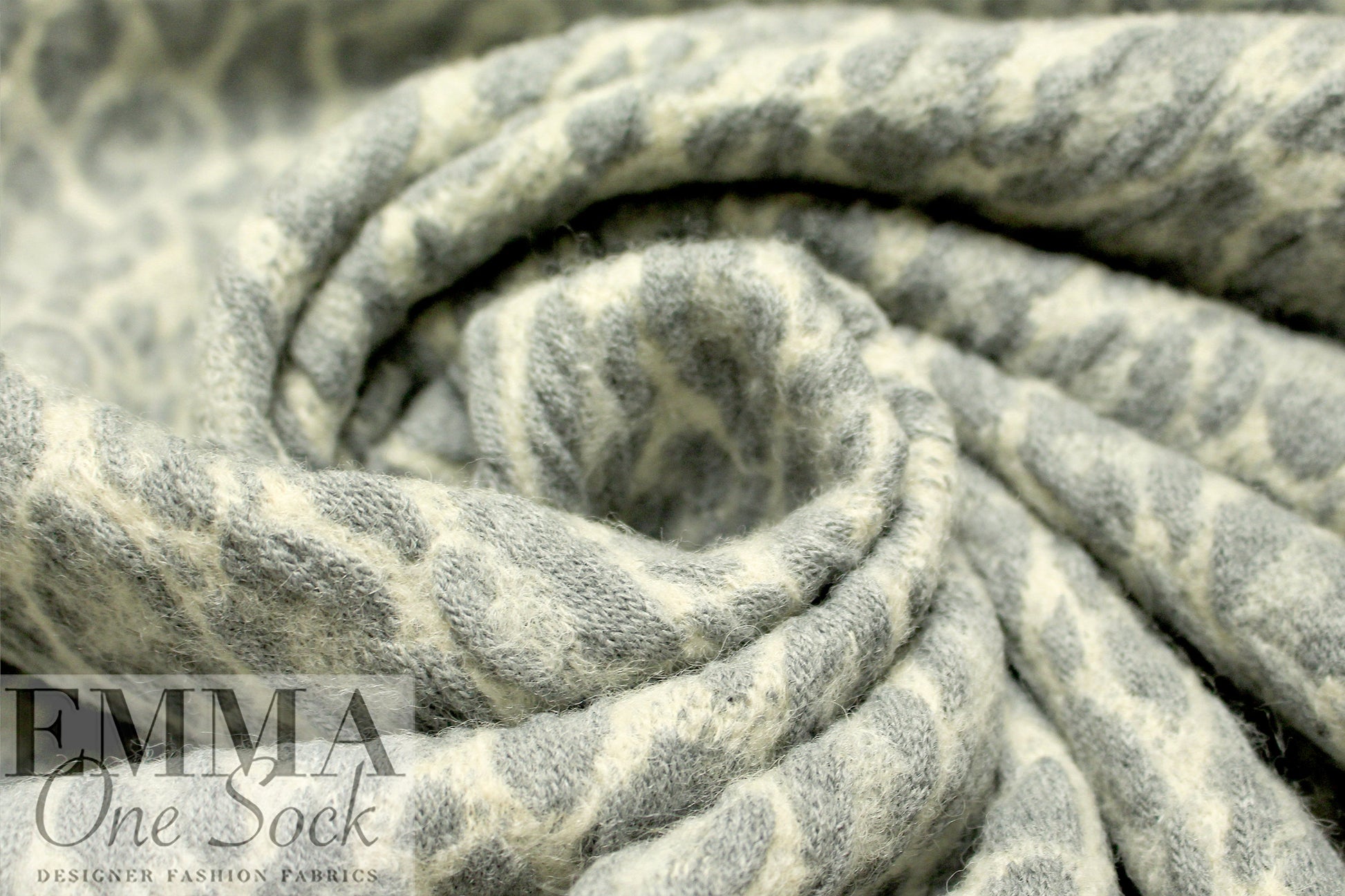 Italian textured wool matelasse' knit - leopard 2.5 yd