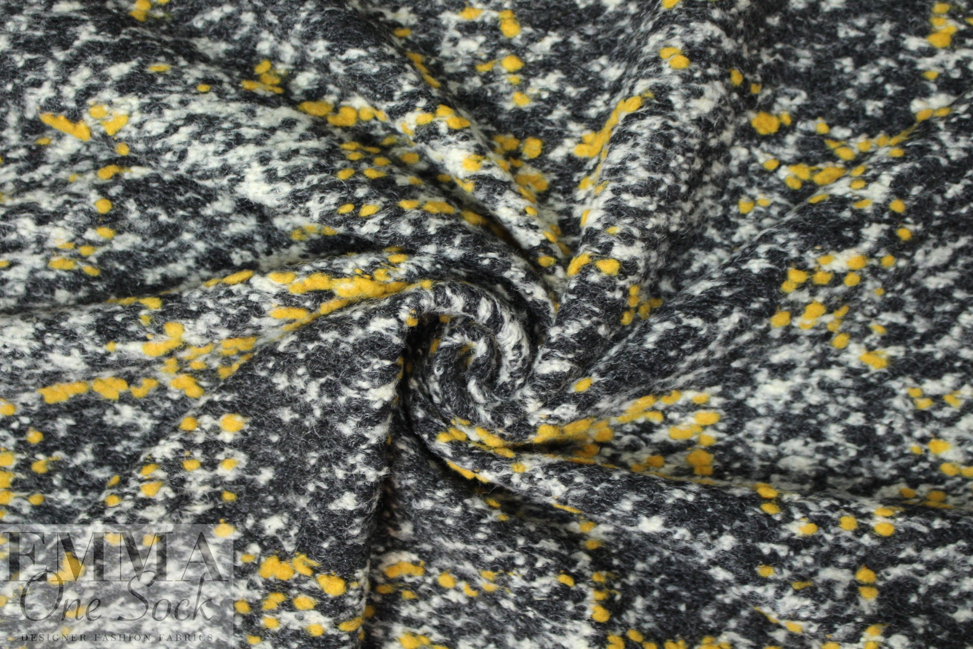 Italian dijon/black/white boucle' sweater knit