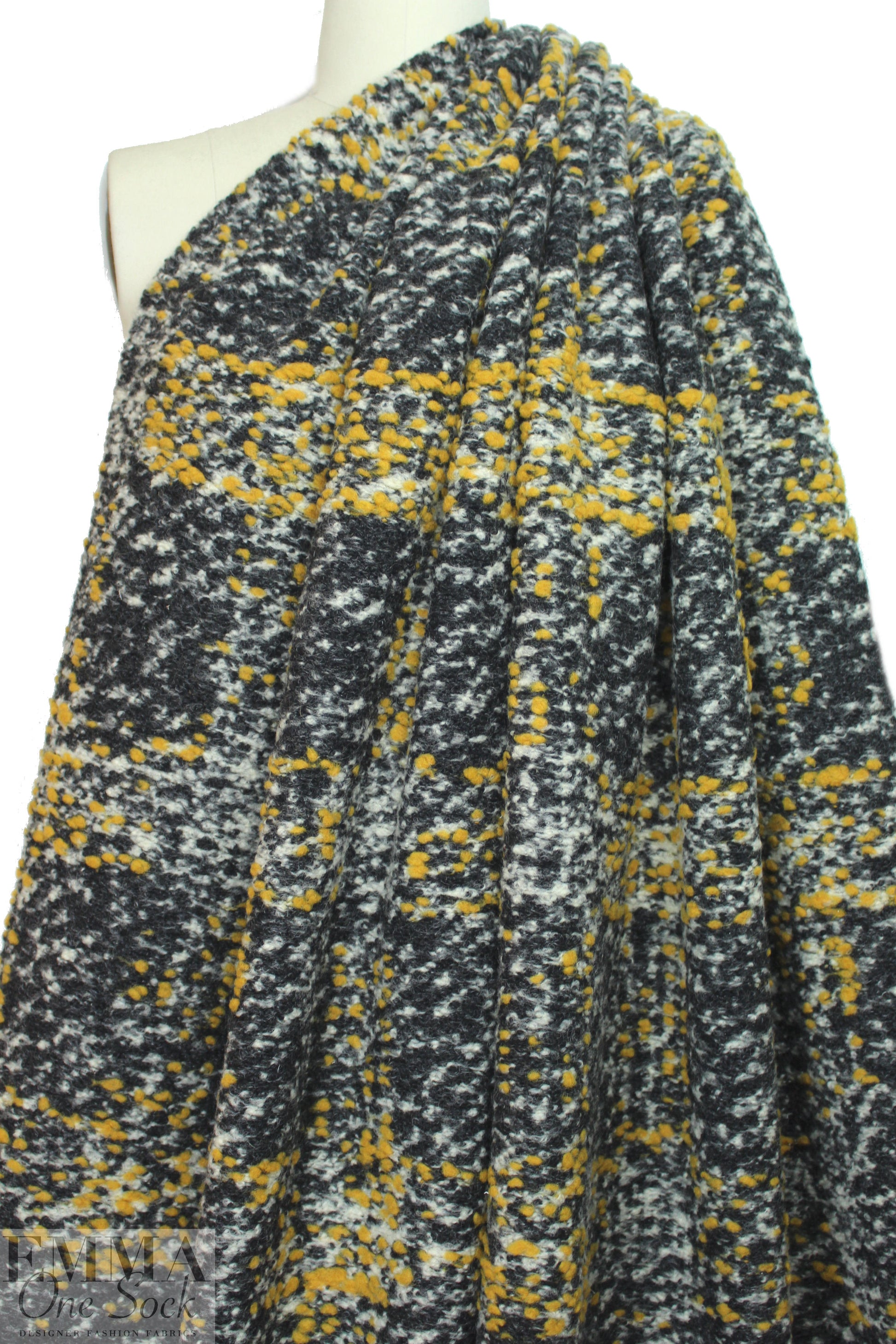 Italian dijon/black/white boucle' sweater knit